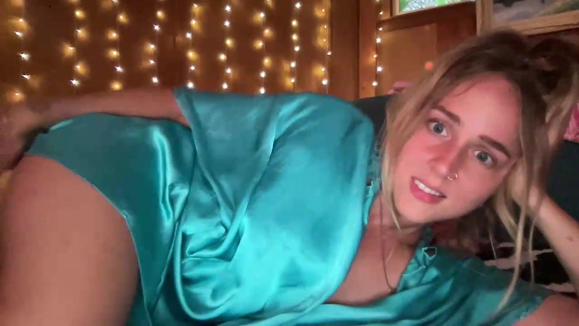 Gallery image thumbnail from IvyPiercee's myfreecams stream on, 09/02/2026, 04:49 image 7 of 20