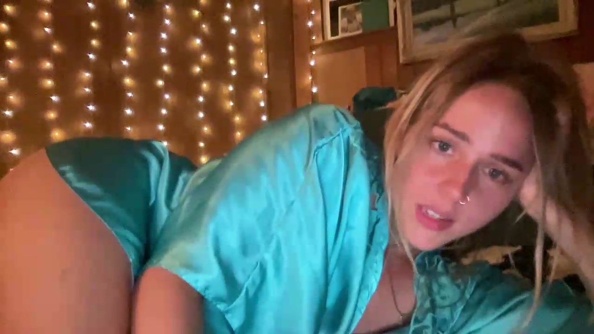 Gallery image thumbnail from IvyPiercee's myfreecams stream on, 09/02/2026, 07:01 image 18 of 20