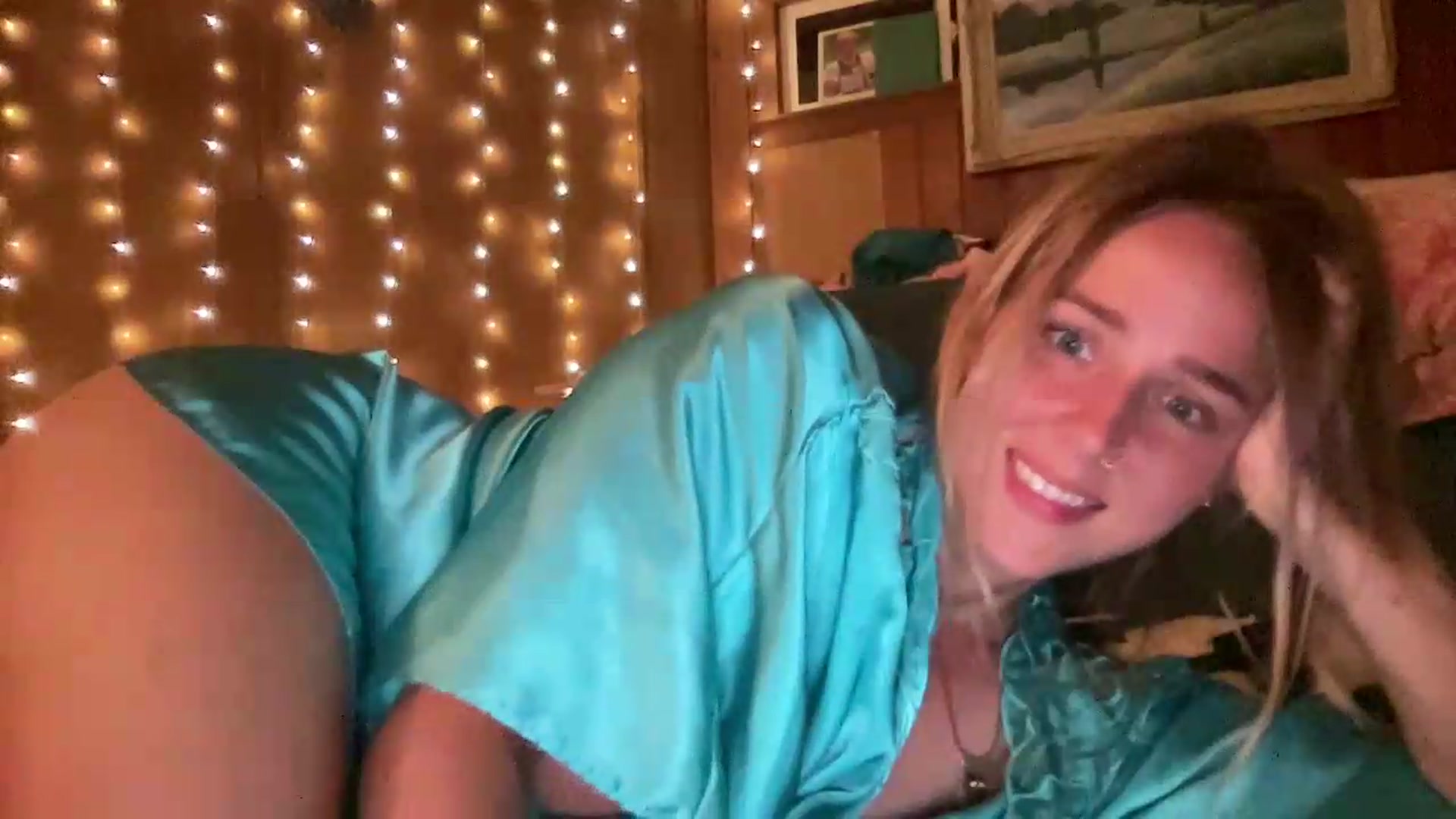 Gallery image thumbnail from IvyPiercee's myfreecams stream on, 09/02/2026, 07:01 image 19 of 20