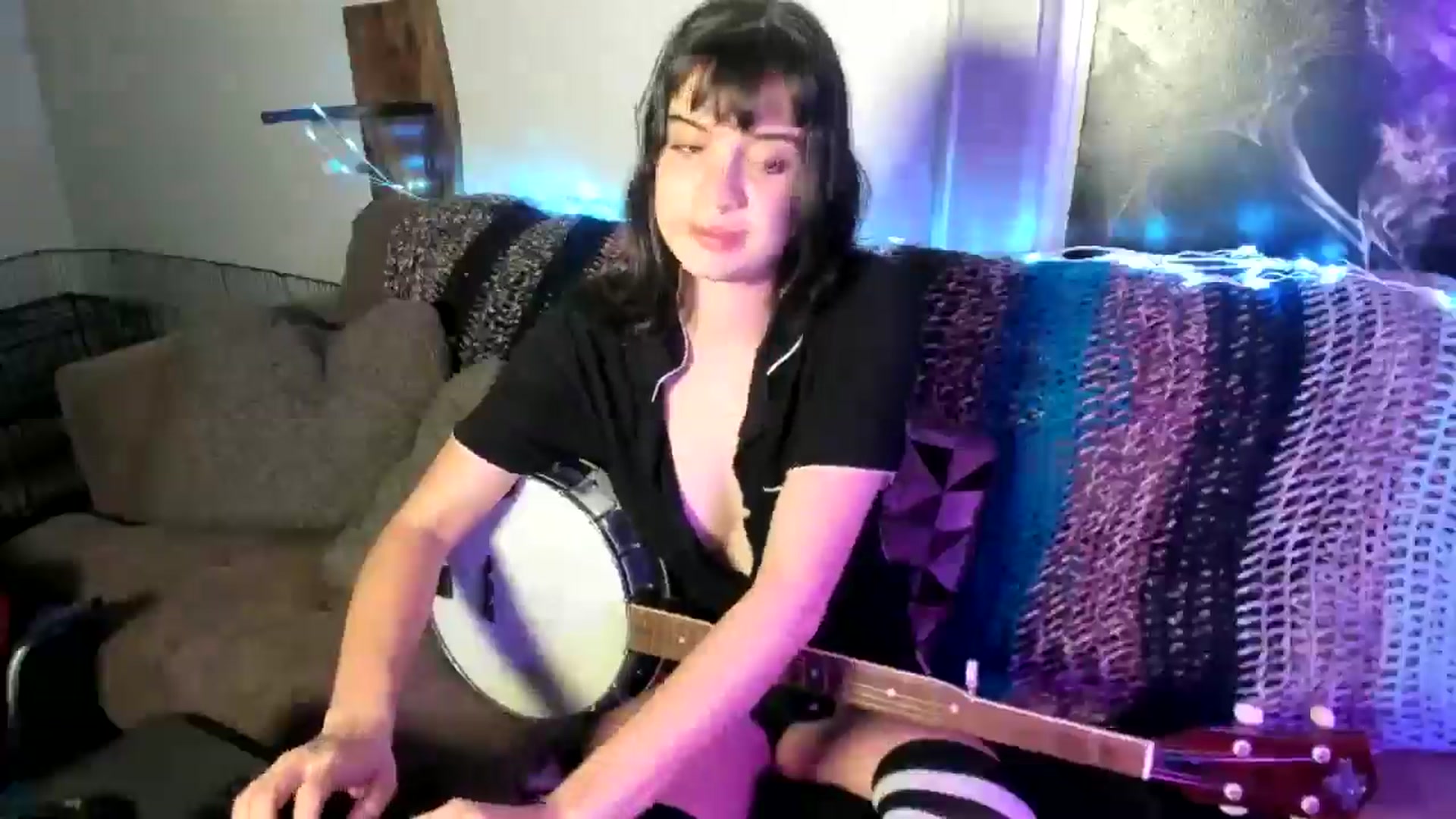 Gallery image thumbnail from IvyRae's myfreecams stream on, 02/16/2025, 13:17 image 4 of 20