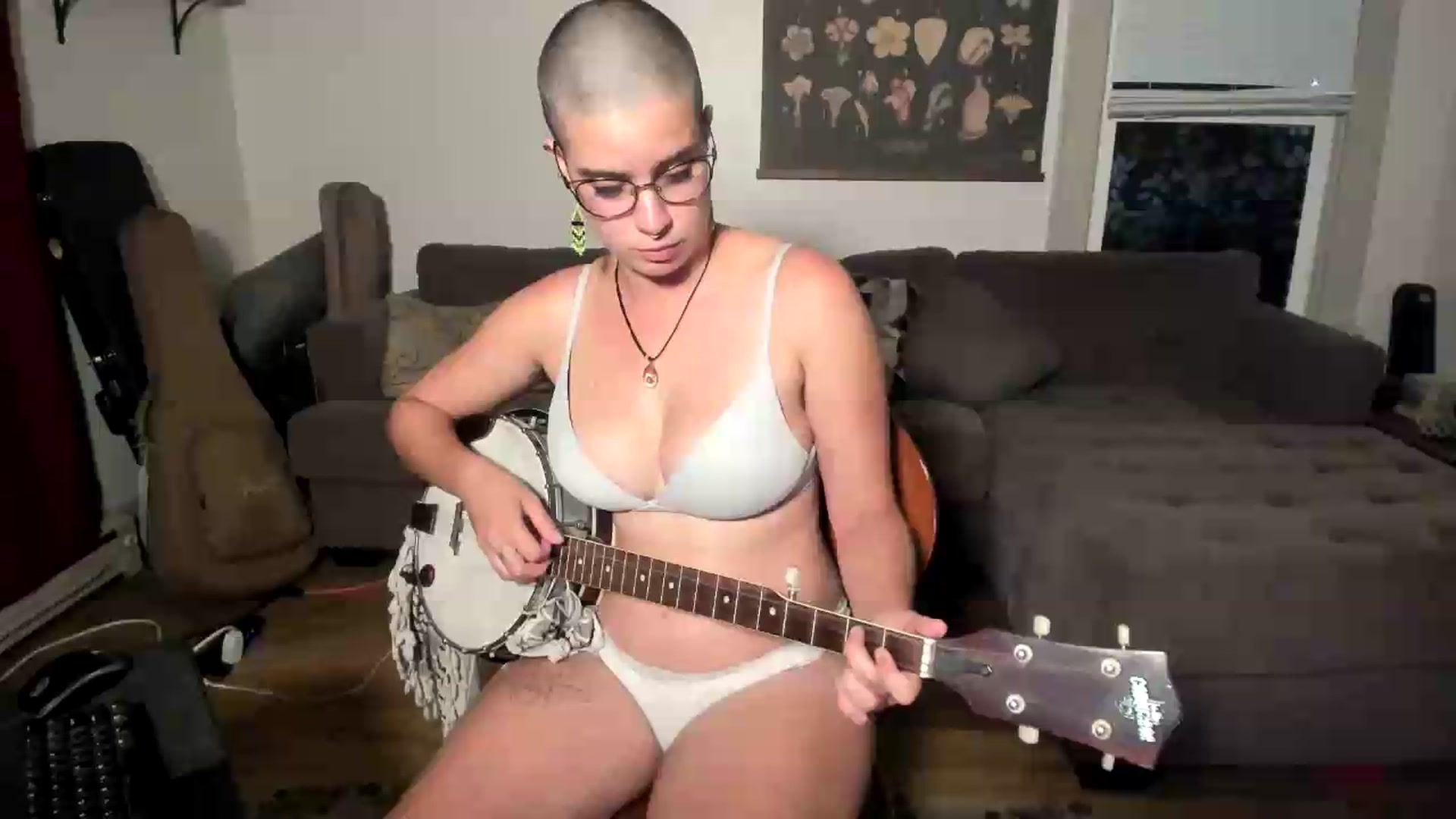 Gallery image thumbnail from IvyRae's myfreecams stream on, 07/20/2026, 07:43 image 1 of 20