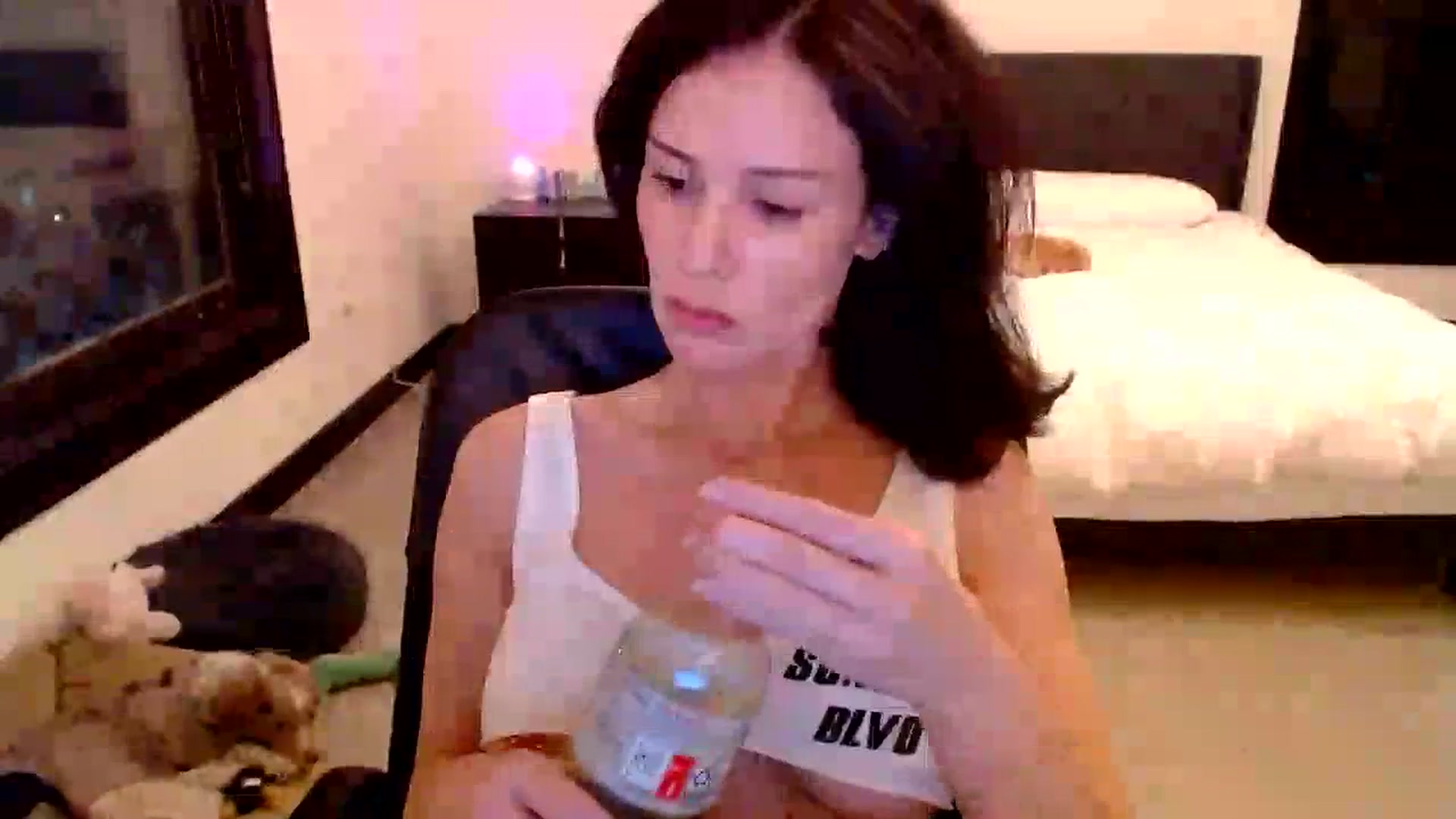 Gallery image thumbnail from Ivy__'s myfreecams stream on, 06/02/2023, 05:56 image 5 of 20
