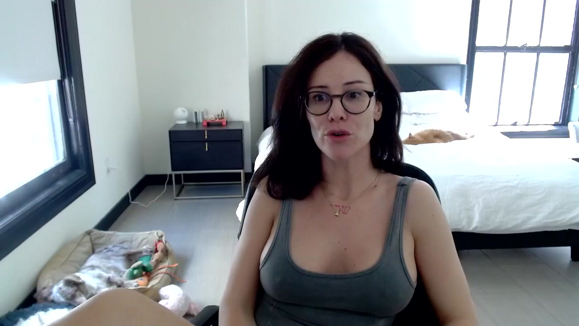 Gallery image thumbnail from Ivy__'s myfreecams stream on, 06/28/2023, 23:31 image 3 of 20