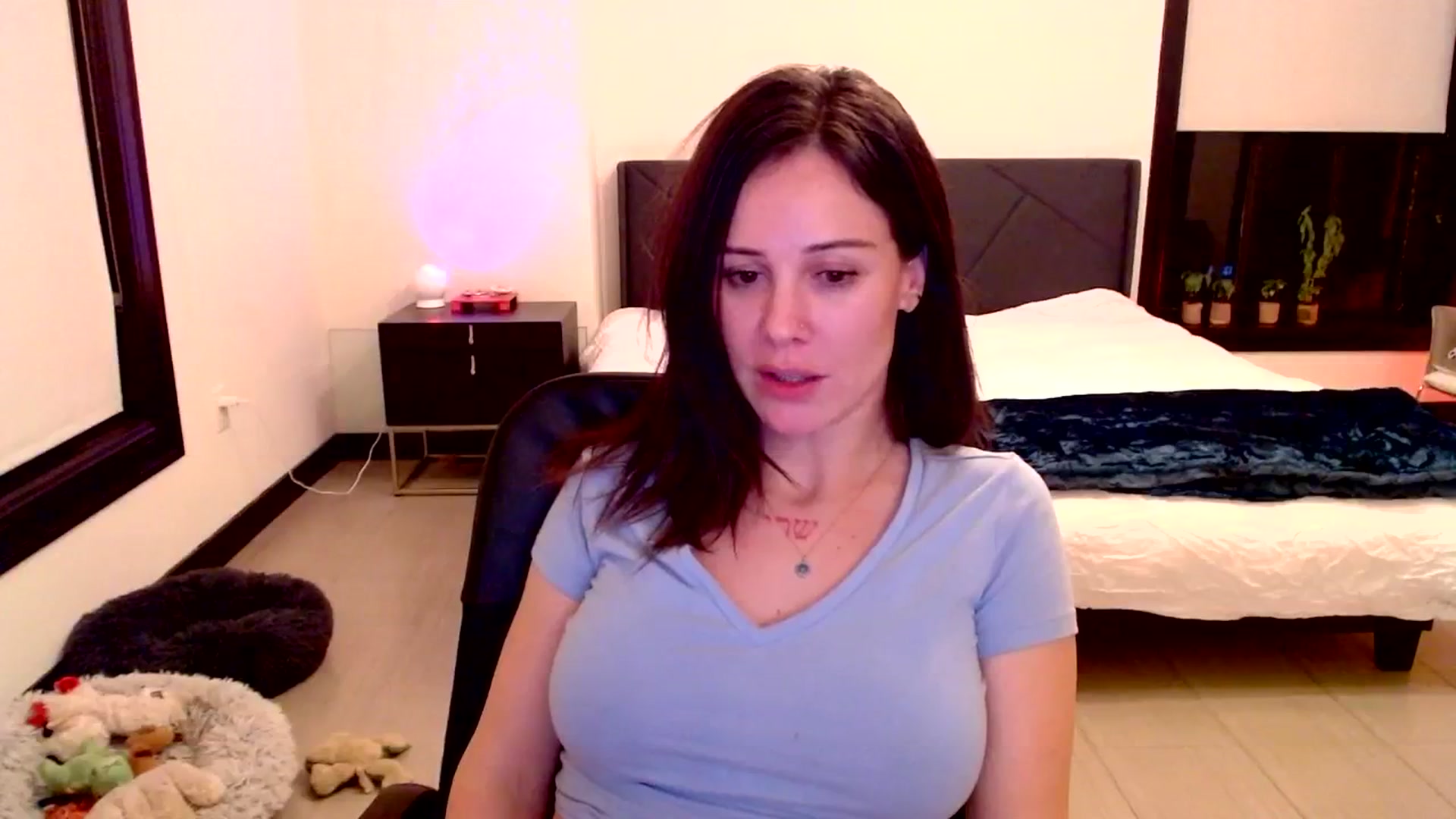 Gallery image thumbnail from Ivy__'s myfreecams stream on, 10/05/2023, 08:35 image 11 of 20