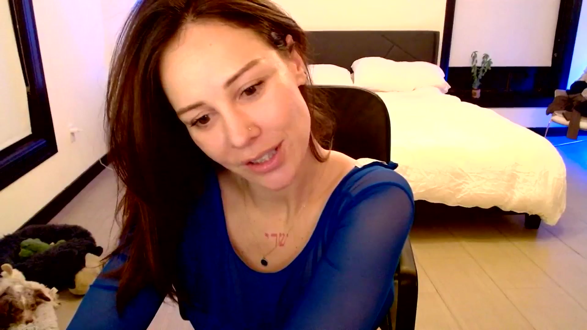 Gallery image thumbnail from Ivy__'s myfreecams stream on, 10/07/2023, 08:25 image 3 of 20