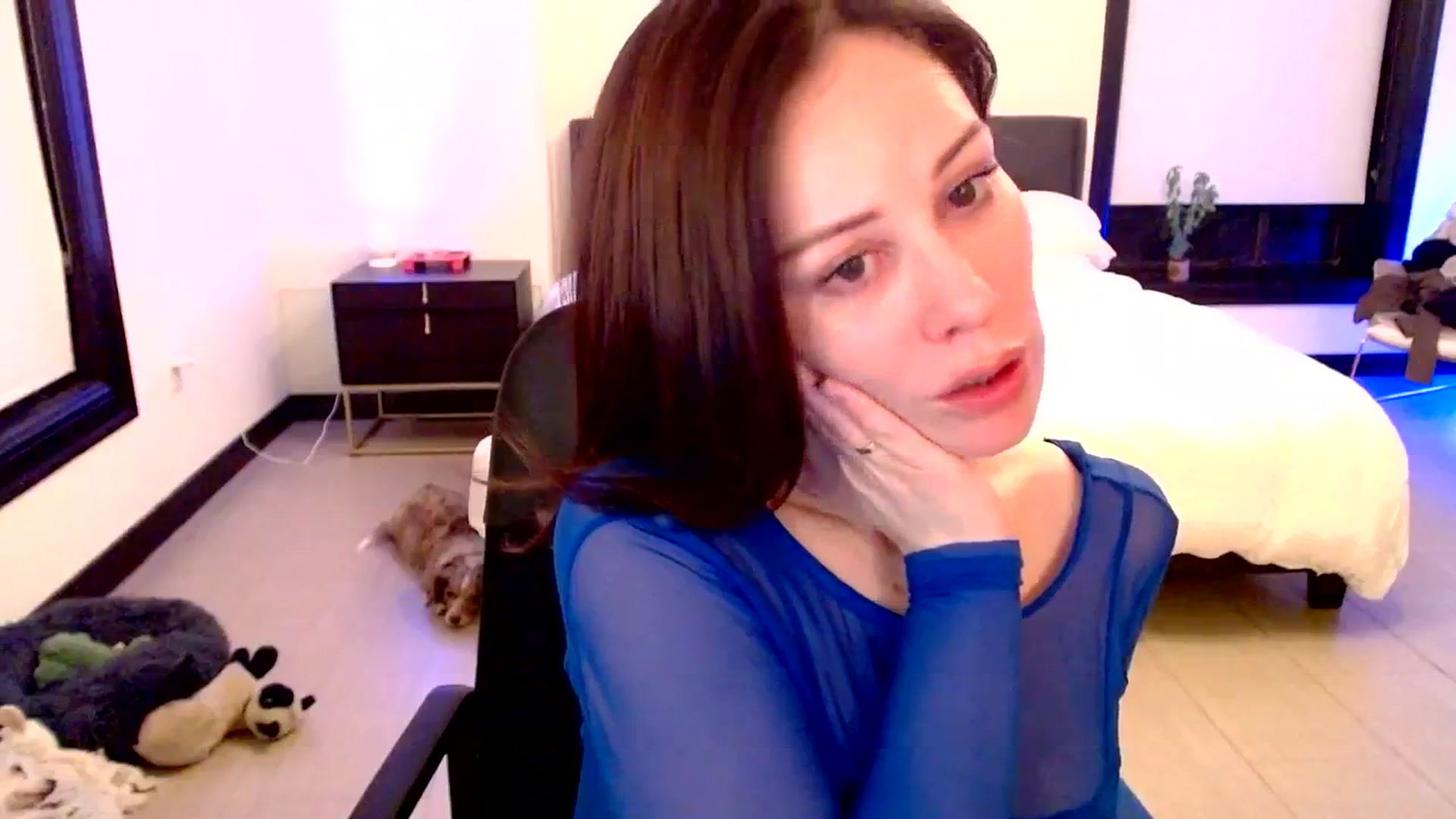Gallery image thumbnail from Ivy__'s myfreecams stream on, 10/07/2023, 08:25 image 9 of 20
