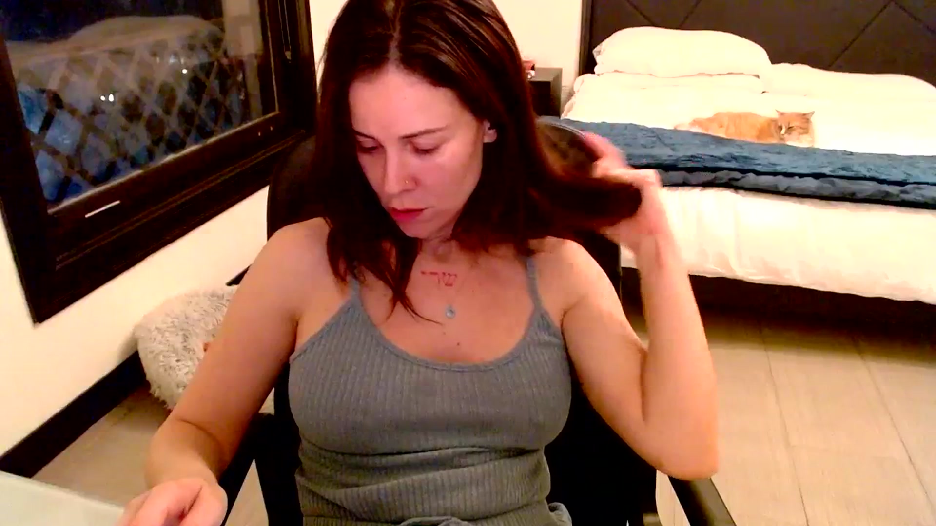 Gallery image thumbnail from Ivy__'s myfreecams stream on, 10/08/2023, 08:55 image 14 of 20