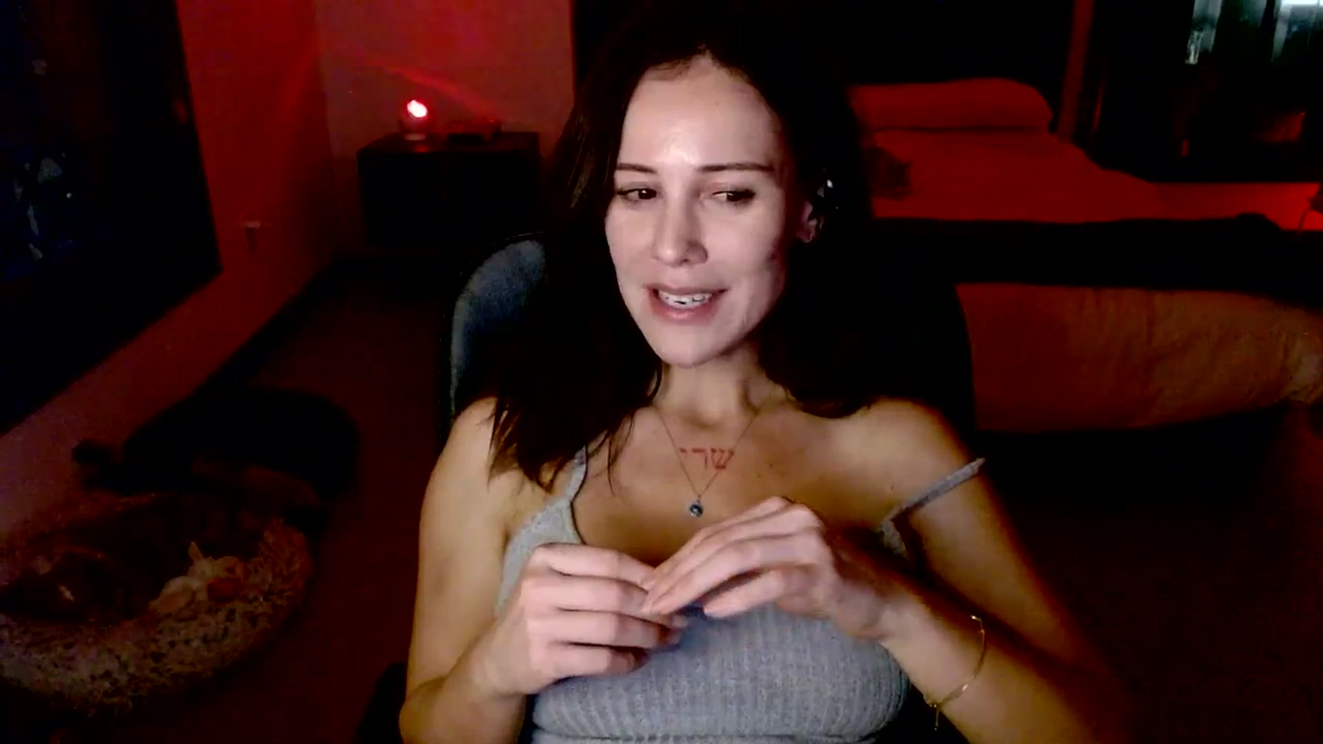 Gallery image thumbnail from Ivy__'s myfreecams stream on, 10/11/2023, 07:54 image 4 of 20