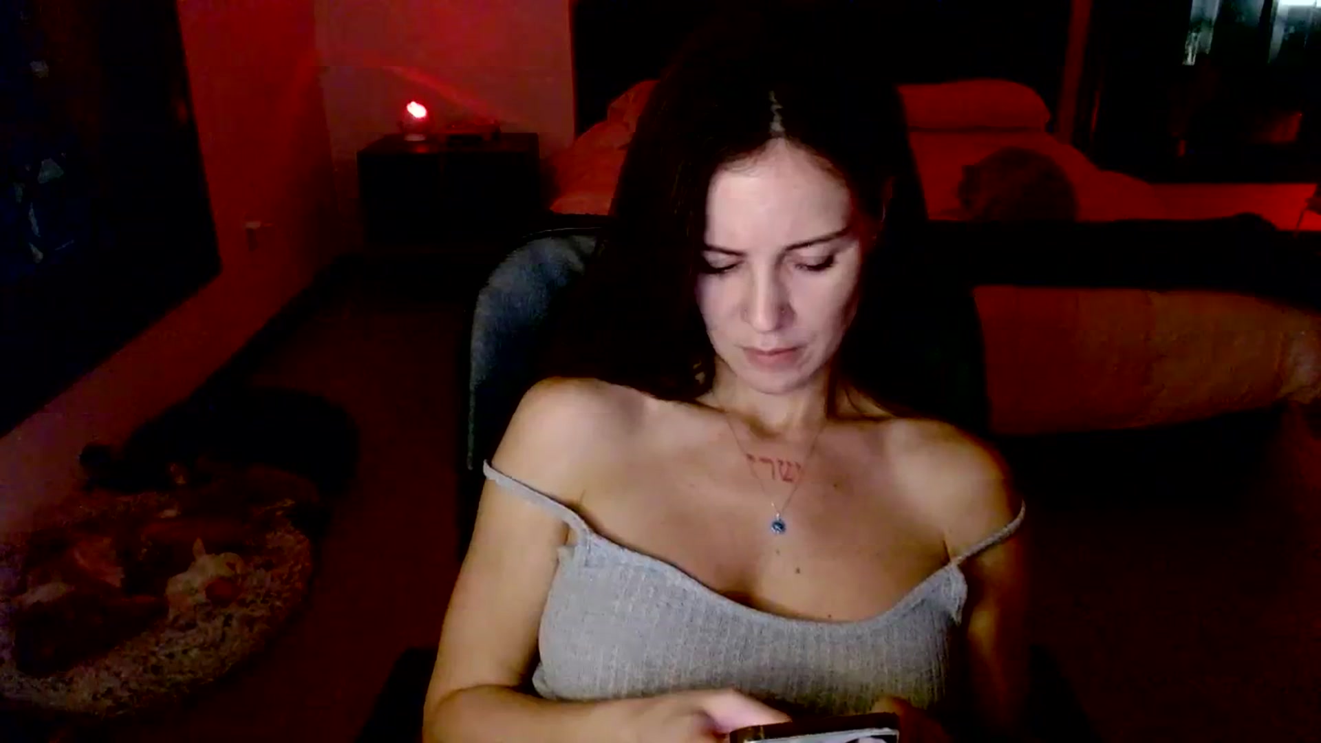 Gallery image thumbnail from Ivy__'s myfreecams stream on, 10/11/2023, 07:54 image 15 of 20