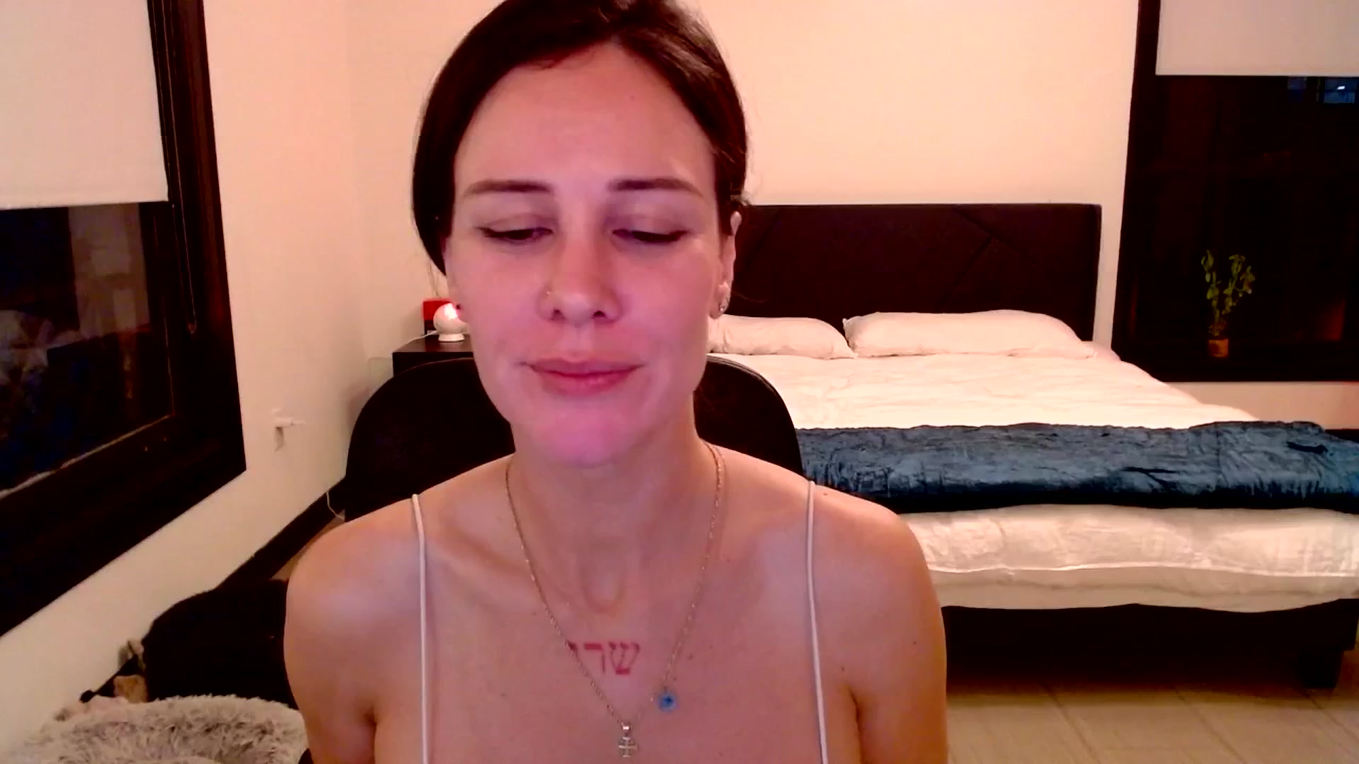 Gallery image thumbnail from Ivy__'s myfreecams stream on, 10/12/2023, 07:37 image 2 of 20