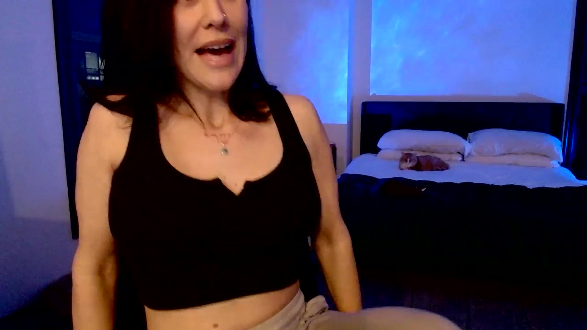 Gallery image thumbnail from Ivy__'s myfreecams stream on, 11/28/2023, 08:58 image 14 of 20