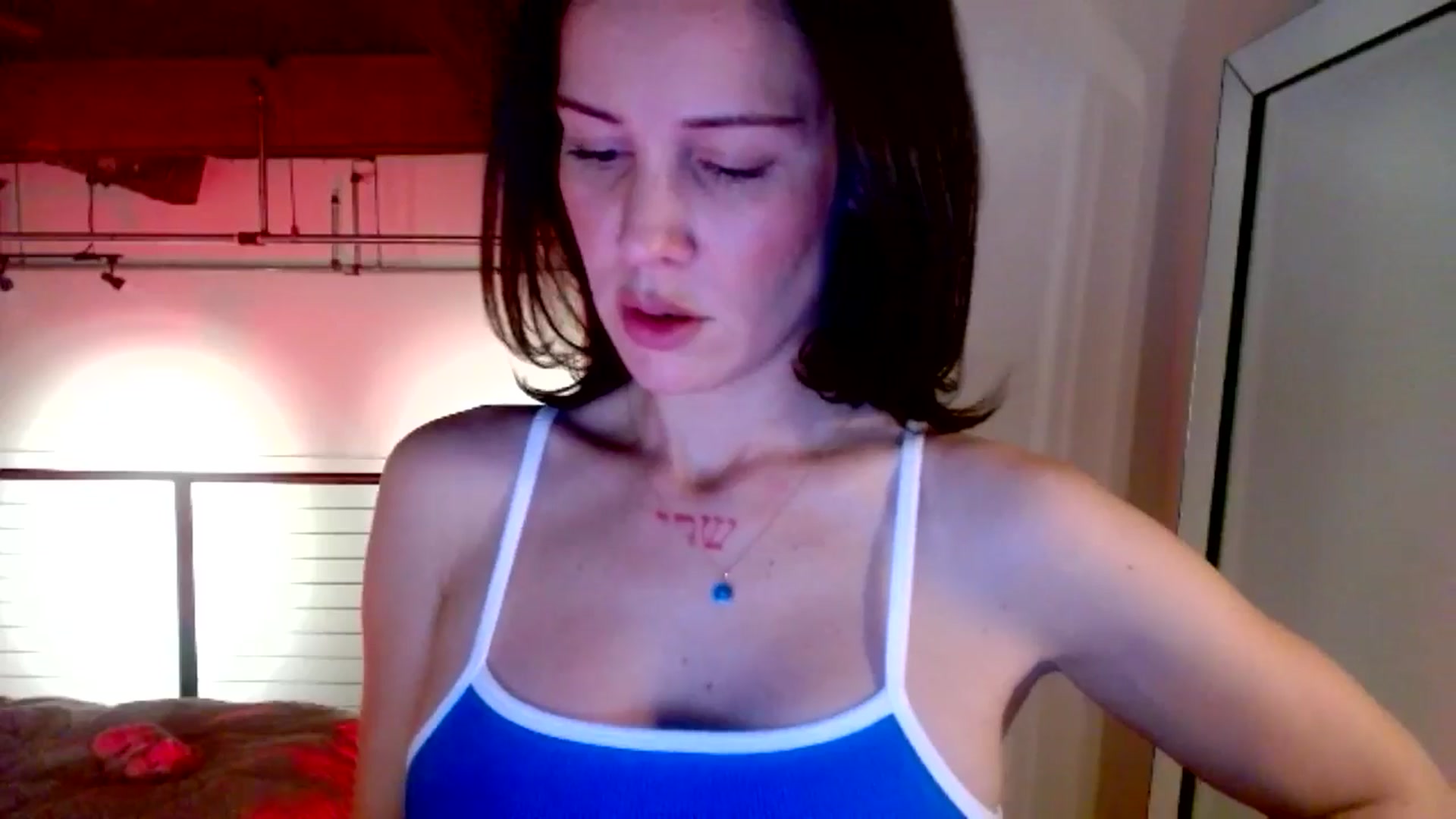 Gallery image thumbnail from Ivy__'s myfreecams stream on, 06/14/2024, 08:06 image 5 of 20