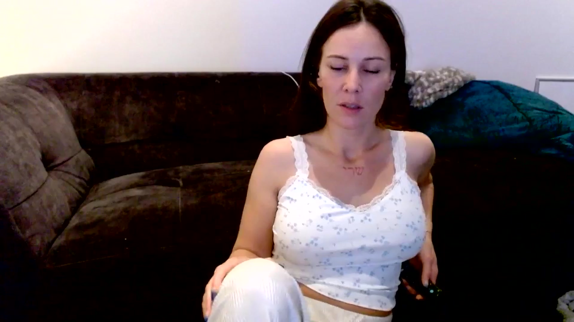 Gallery image thumbnail from Ivy__'s myfreecams stream on, 07/21/2024, 07:35 image 2 of 20