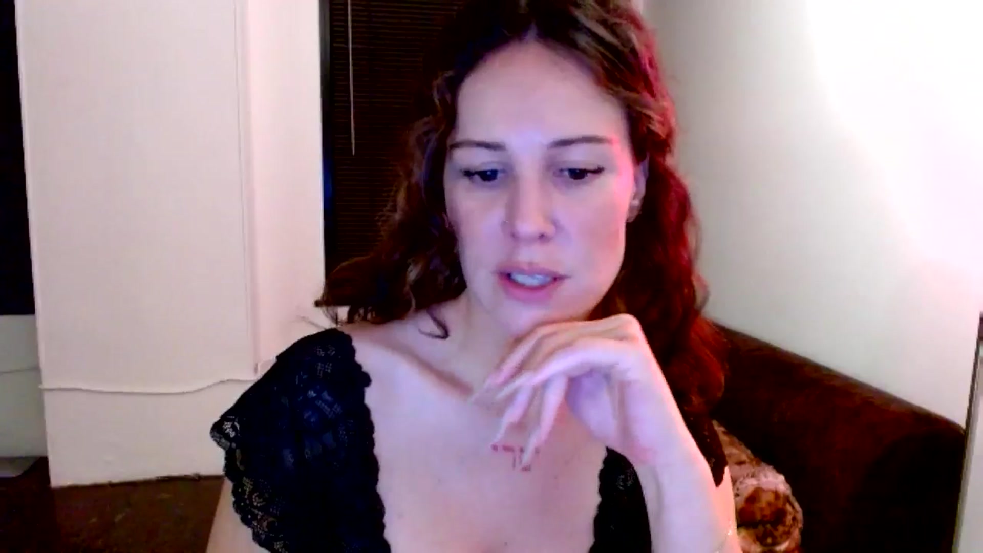 Gallery image thumbnail from Ivy__'s myfreecams stream on, 08/13/2024, 07:38 image 18 of 20