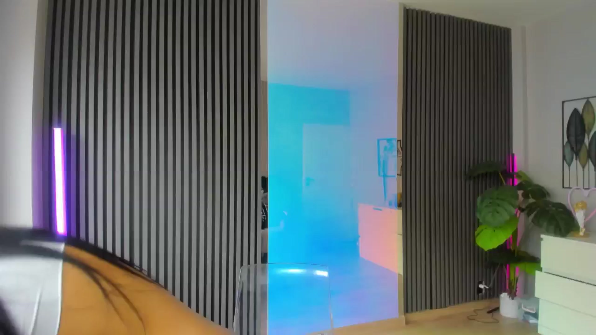 Gallery image thumbnail from Ivy_belle_'s myfreecams stream on, 11/18/2024, 09:17 image 8 of 20