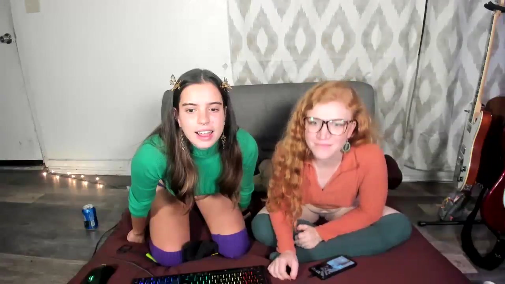 Gallery image thumbnail from IvyandCharlie's myfreecams stream on, 09/25/2023, 10:21 image 14 of 20