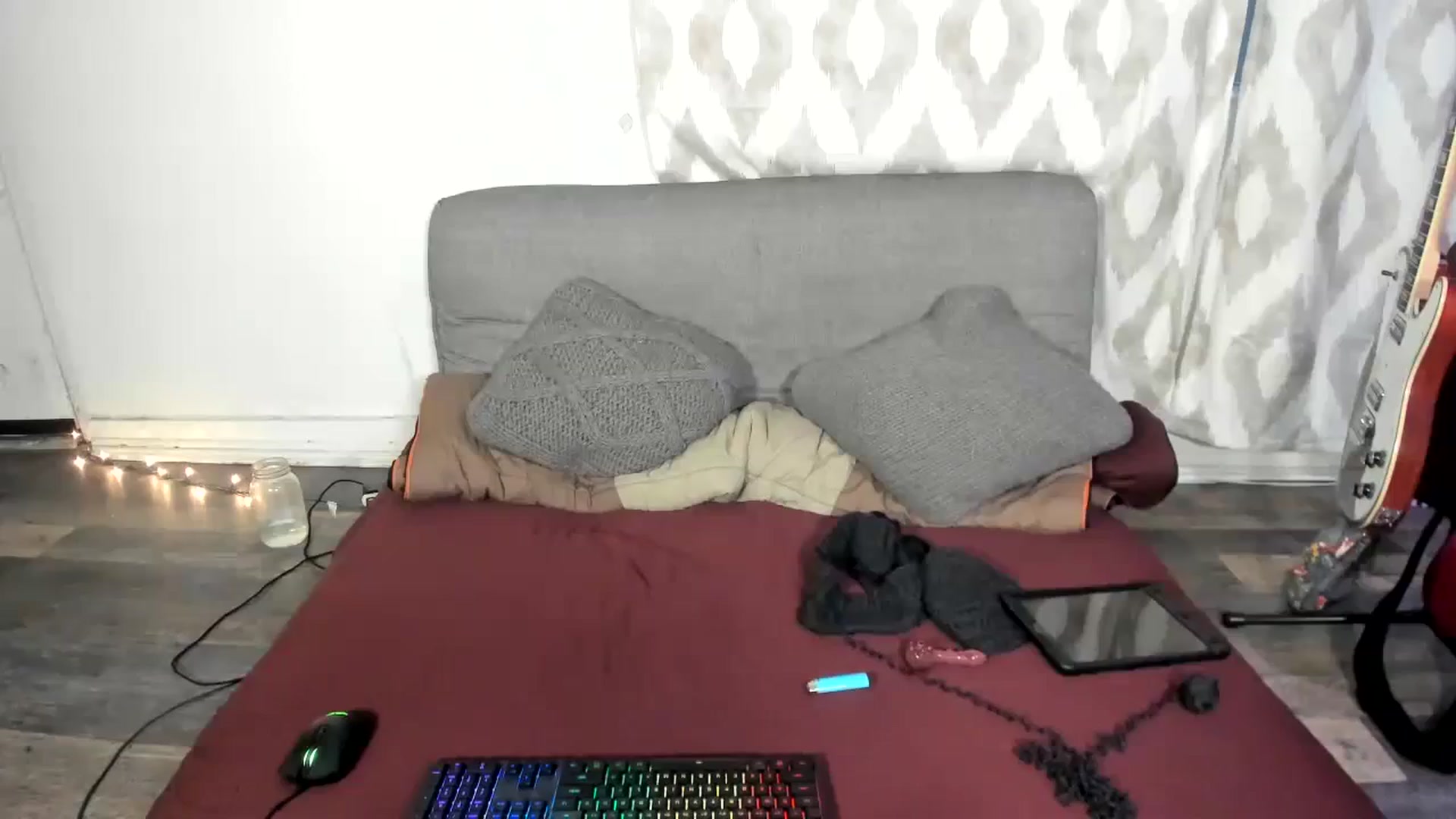 Gallery image thumbnail from IvyandCharlie's myfreecams stream on, 09/25/2023, 14:32 image 1 of 20