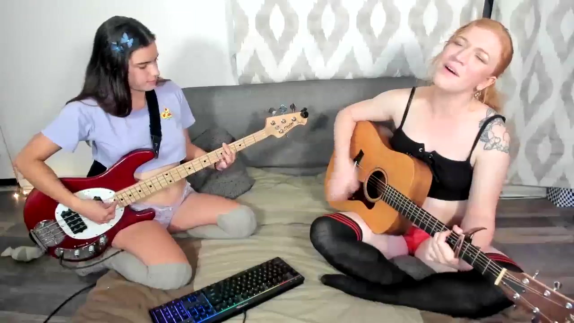 Gallery image thumbnail from IvyandCharlie's myfreecams stream on, 10/02/2023, 11:47 image 5 of 20