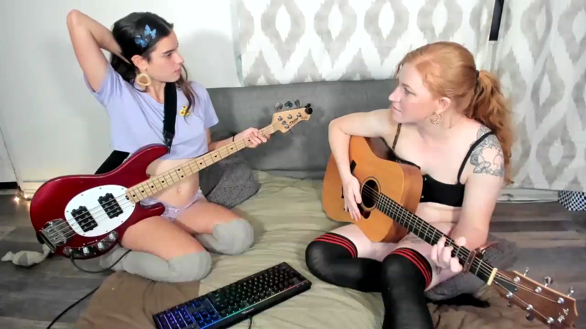 Gallery image thumbnail from IvyandCharlie's myfreecams stream on, 10/02/2023, 11:47 image 4 of 20