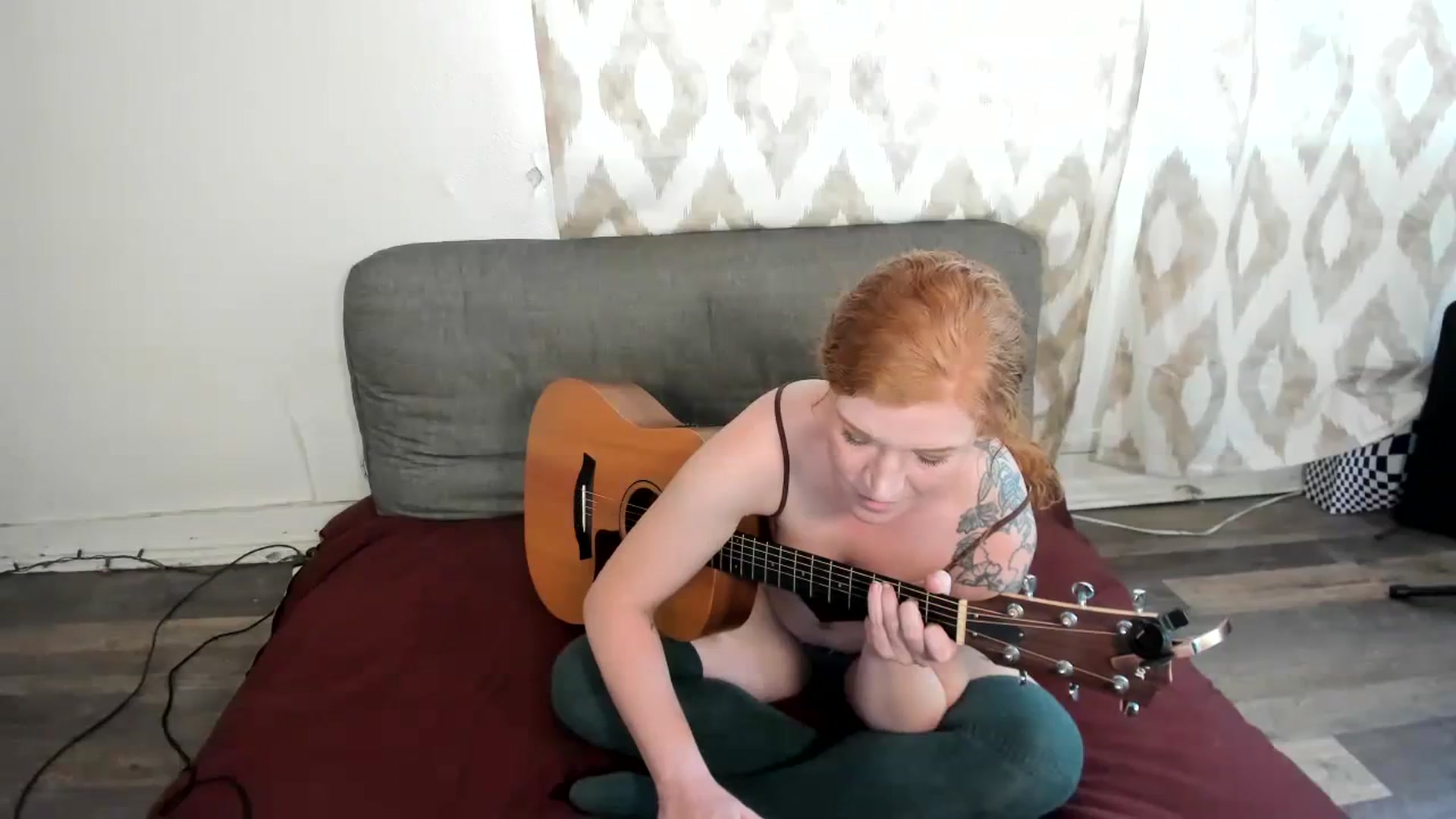 Gallery image thumbnail from IvyandCharlie's myfreecams stream on, 10/10/2023, 02:24 image 2 of 20