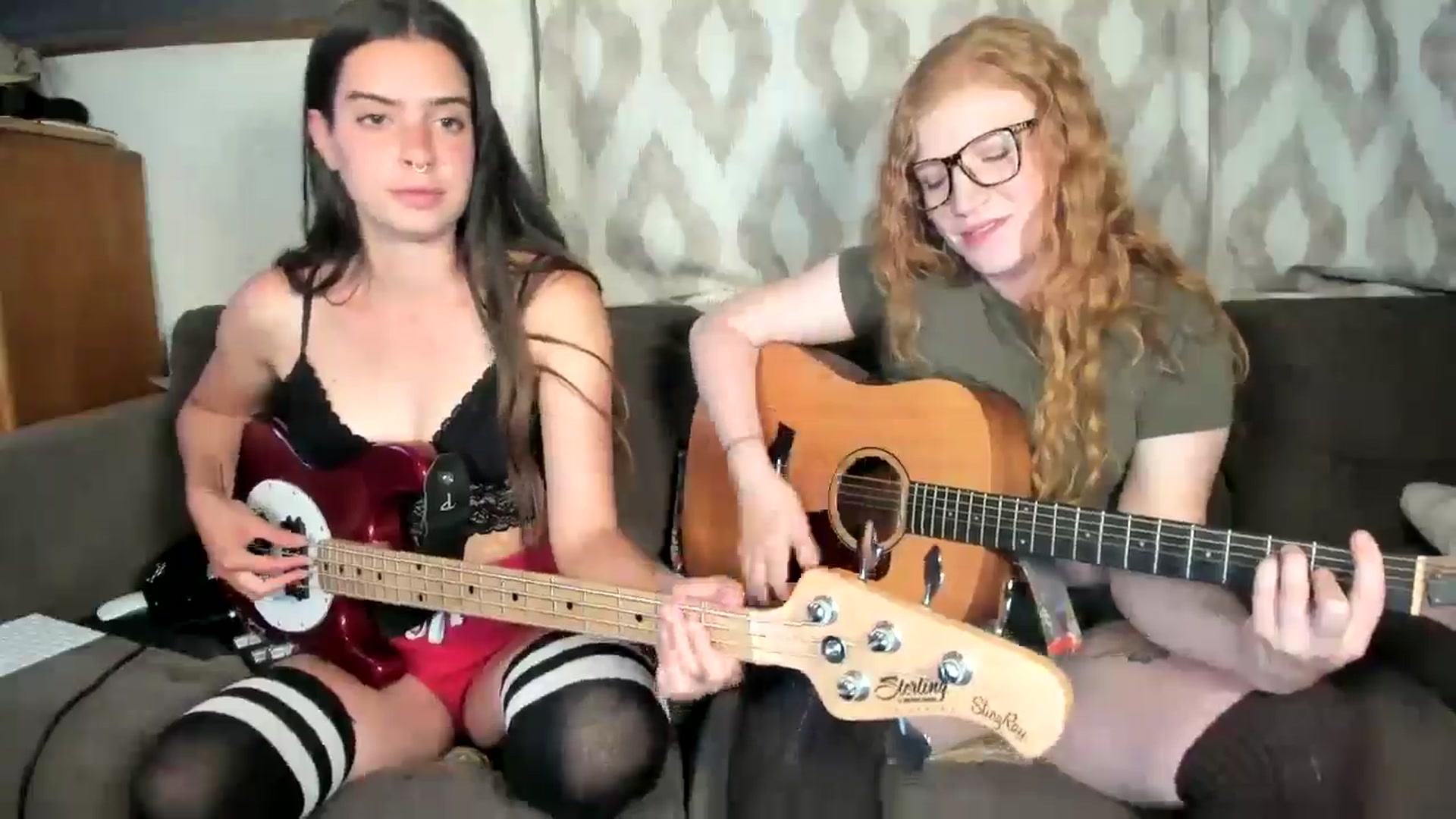 Gallery image thumbnail from IvyandCharlie's myfreecams stream on, 06/11/2024, 09:03 image 18 of 20