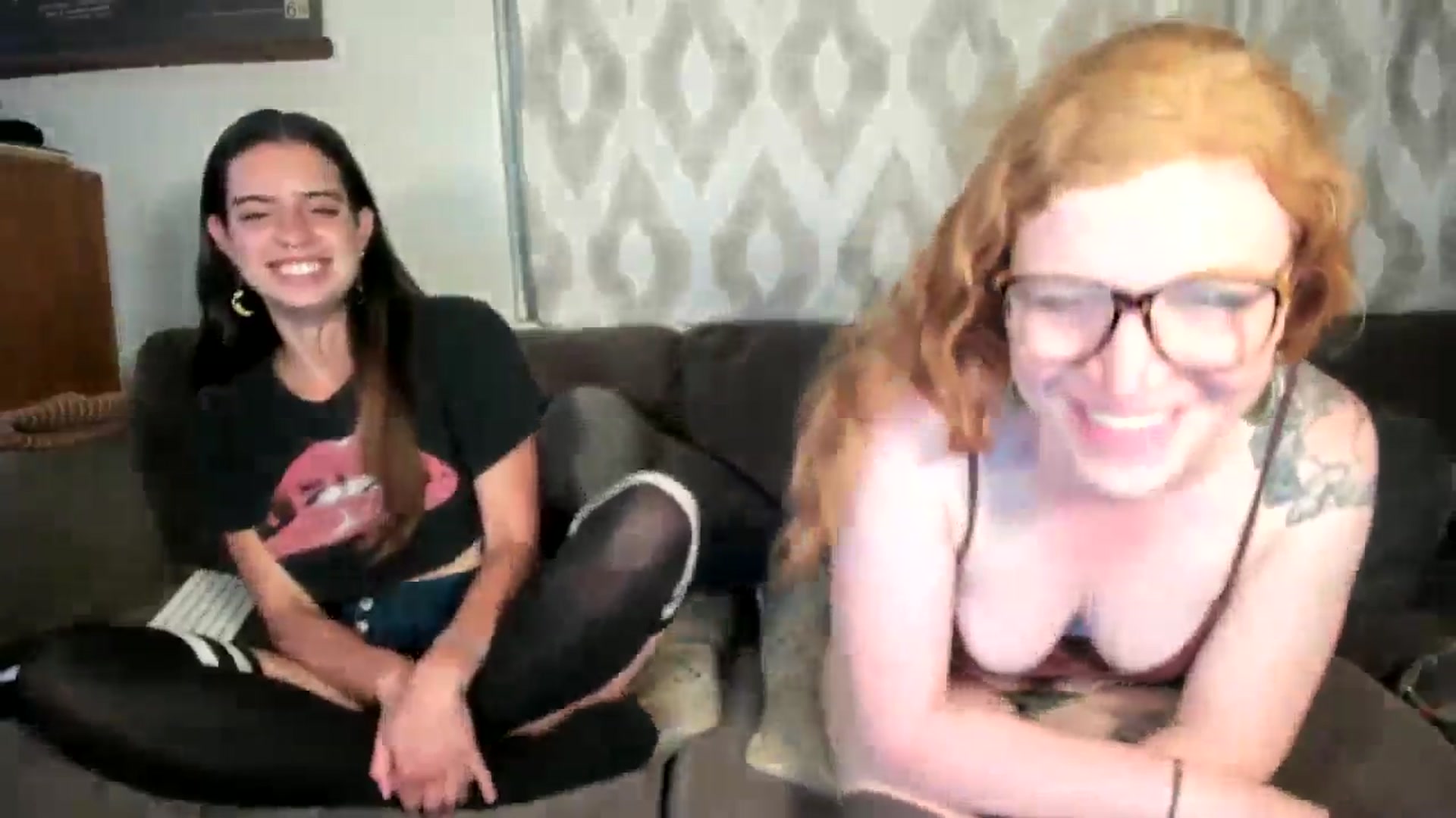 Gallery image thumbnail from IvyandCharlie's myfreecams stream on, 06/14/2024, 07:06 image 16 of 20