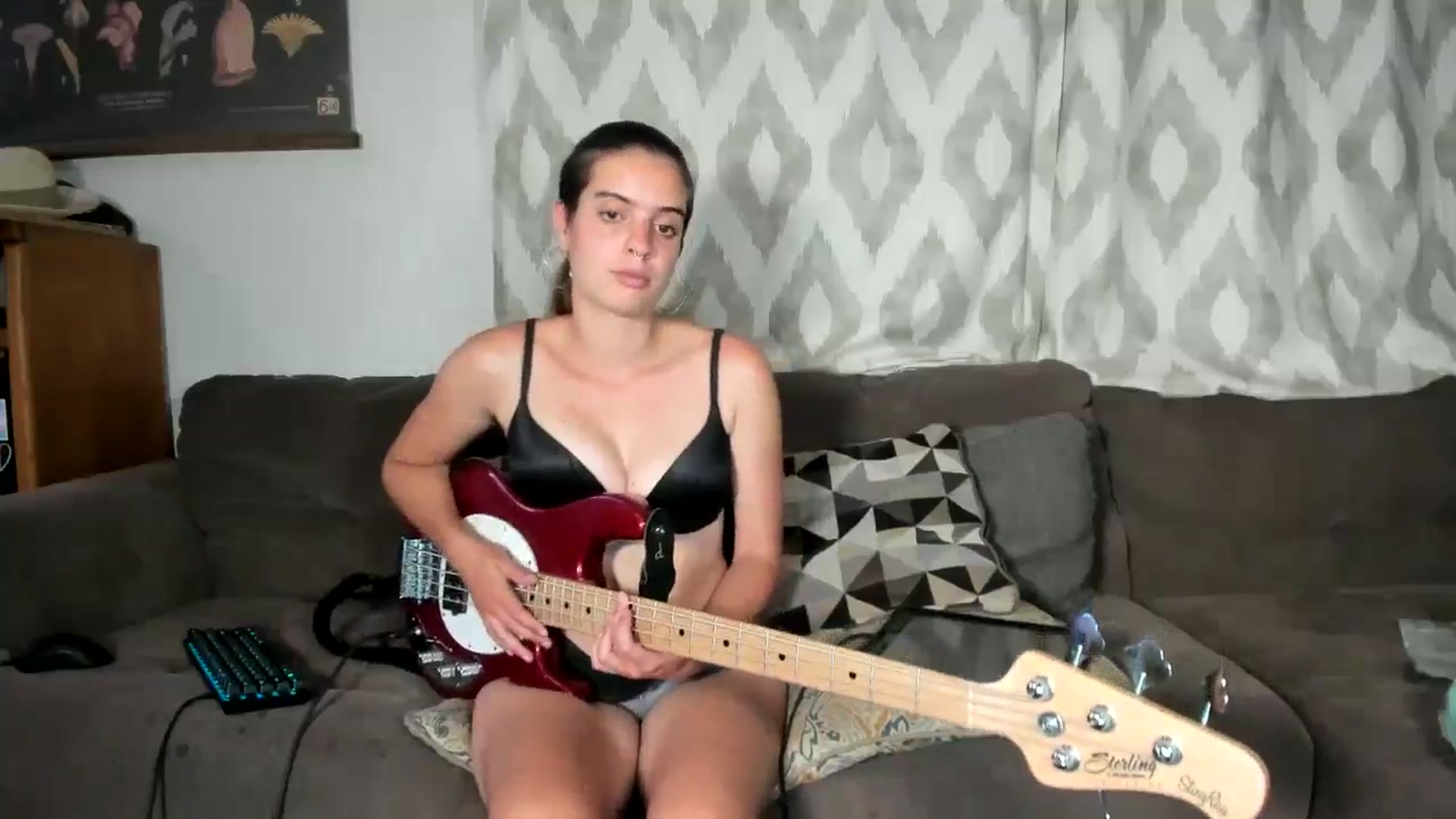 Gallery image thumbnail from IvyandCharlie's myfreecams stream on, 07/08/2024, 11:09 image 20 of 20