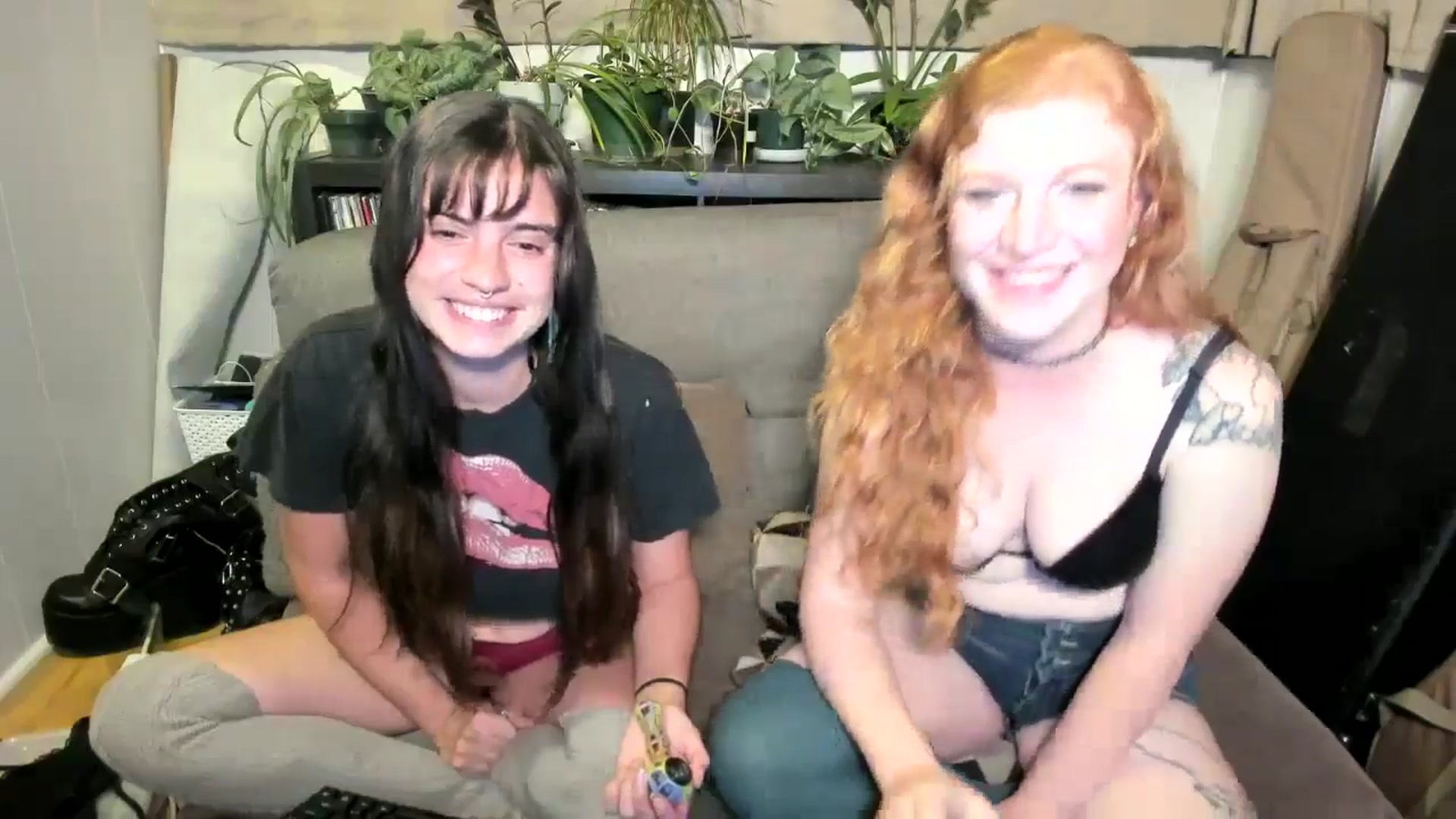 Gallery image thumbnail from IvyandCharlie's myfreecams stream on, 10/16/2024, 10:52 image 13 of 20
