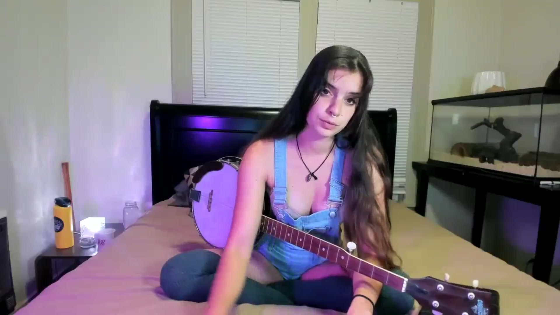 Gallery image thumbnail from IvyandCharlie's myfreecams stream on, 11/08/2024, 11:57 image 7 of 20