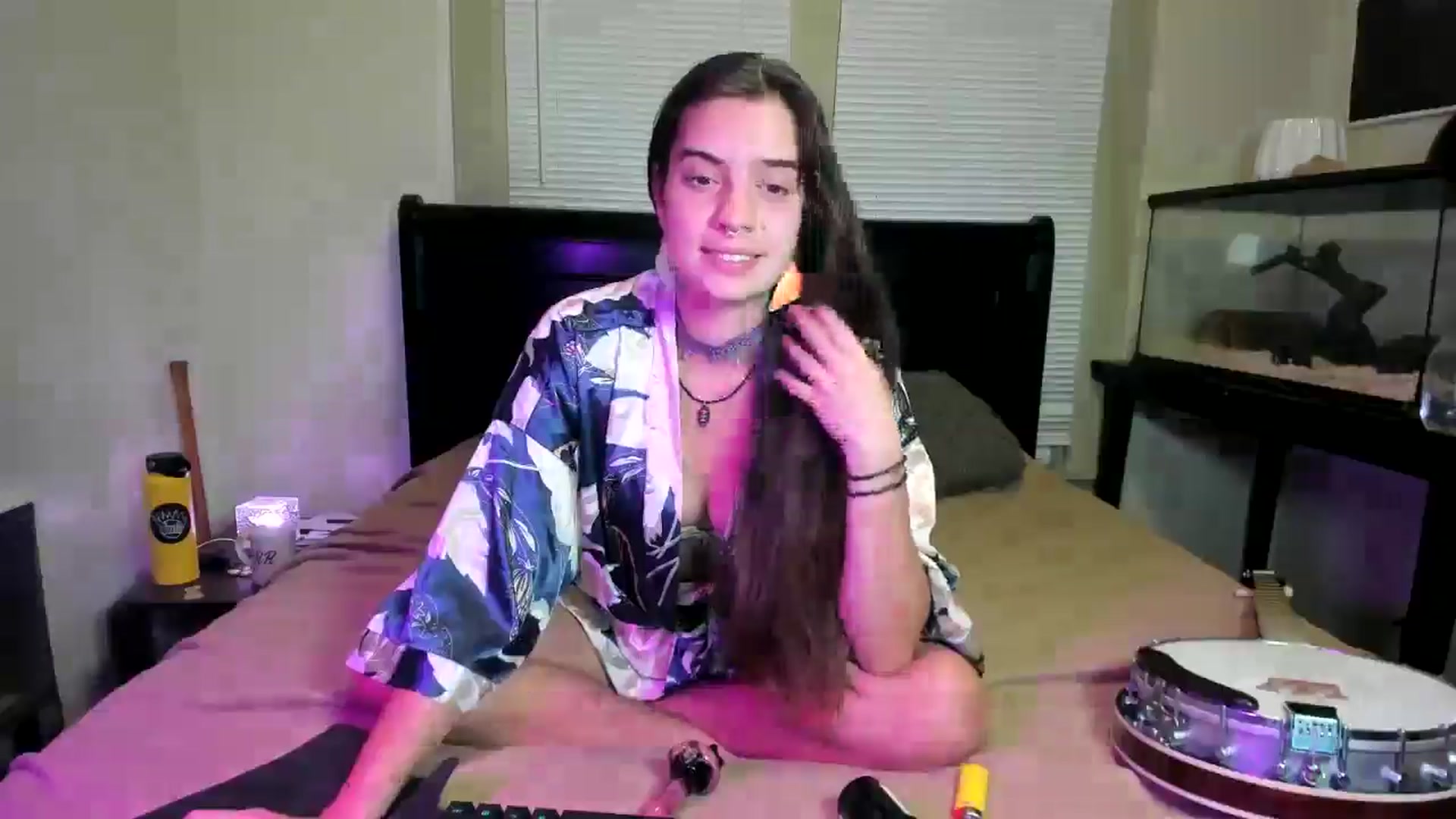 Gallery image thumbnail from IvyandCharlie's myfreecams stream on, 11/22/2024, 15:17 image 19 of 20