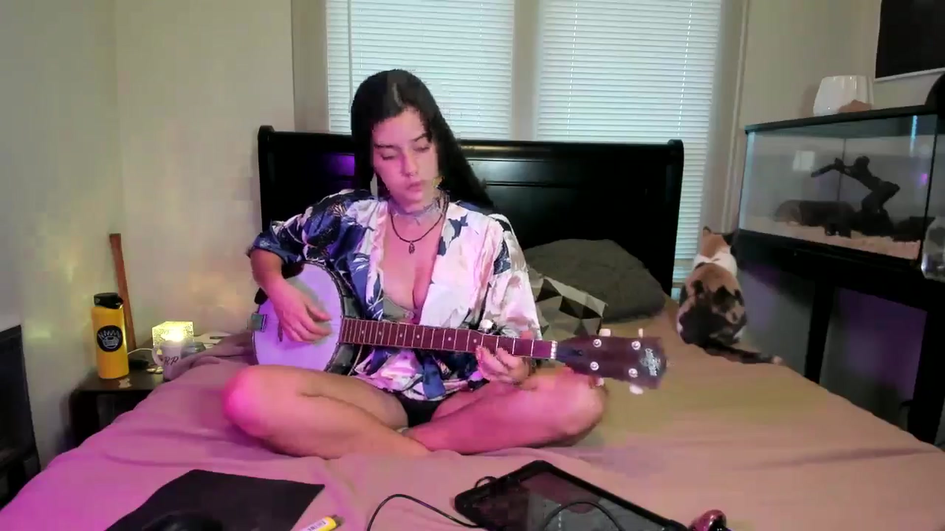 Gallery image thumbnail from IvyandCharlie's myfreecams stream on, 11/22/2024, 16:47 image 15 of 20