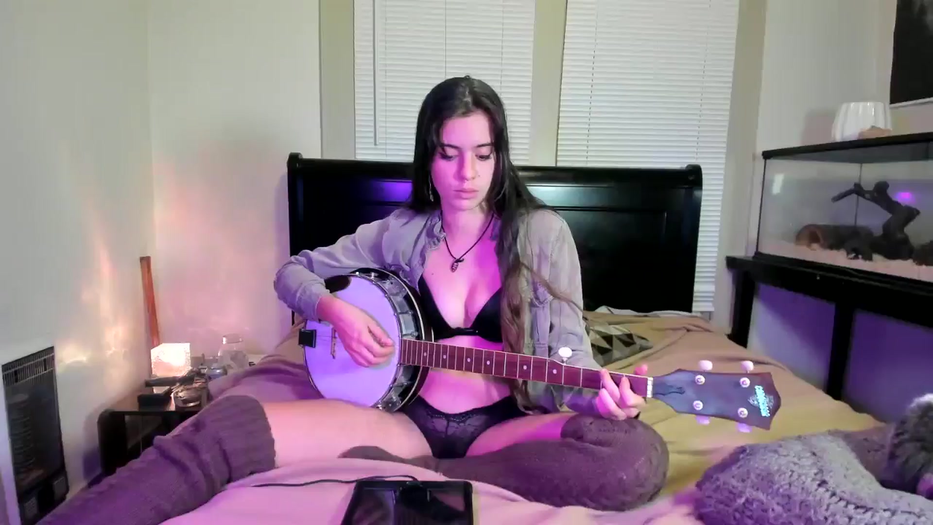 Gallery image thumbnail from IvyandCharlie's myfreecams stream on, 11/27/2024, 12:50 image 13 of 20