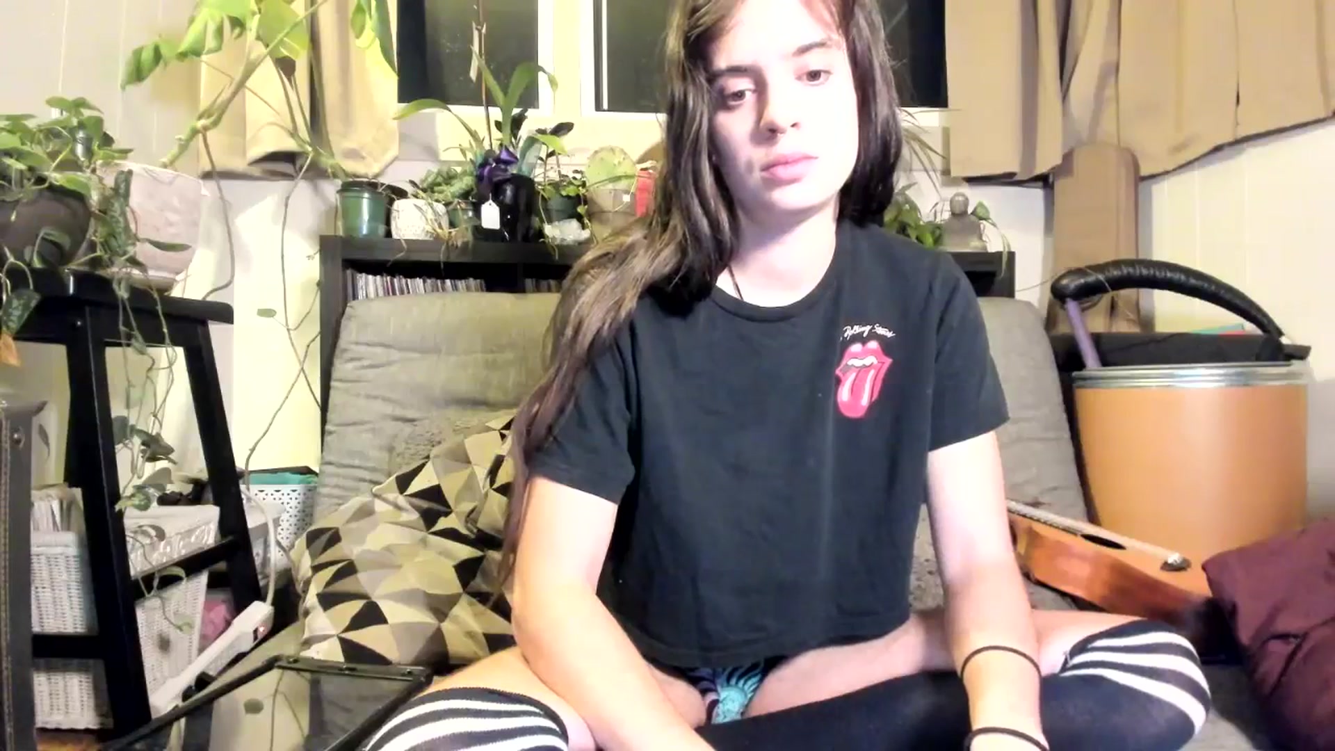 Gallery image thumbnail from IvyandCharlie's myfreecams stream on, 12/26/2024, 13:28 image 14 of 20