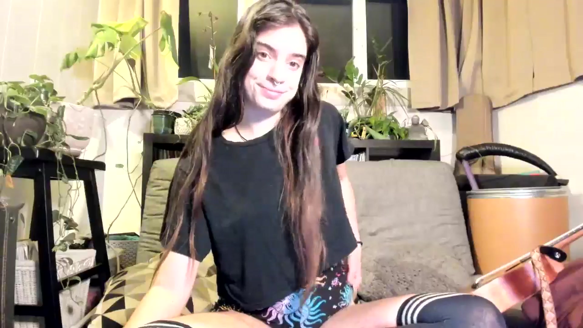 Gallery image thumbnail from IvyandCharlie's myfreecams stream on, 12/26/2024, 15:07 image 8 of 20