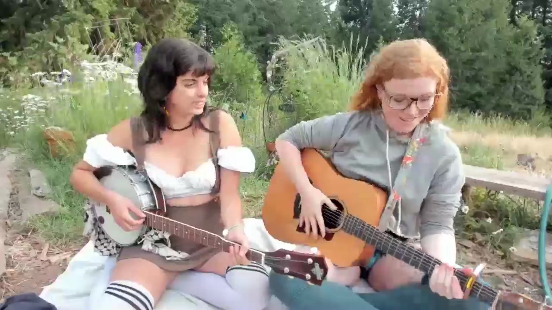 Gallery image thumbnail from IvyandCharlie's myfreecams stream on, 06/20/2025, 03:13 image 3 of 20