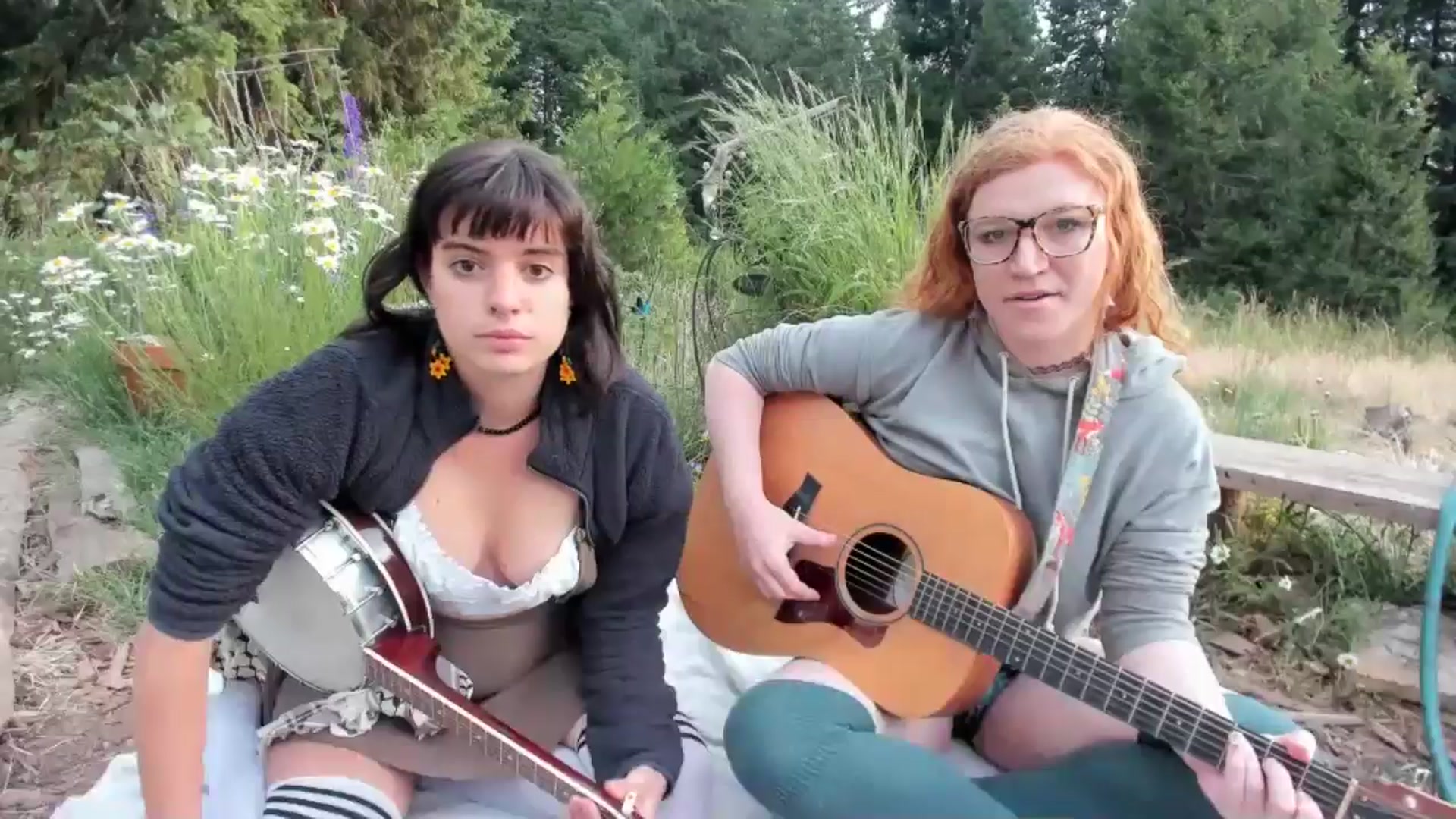 Gallery image thumbnail from IvyandCharlie's myfreecams stream on, 06/20/2025, 03:13 image 12 of 20