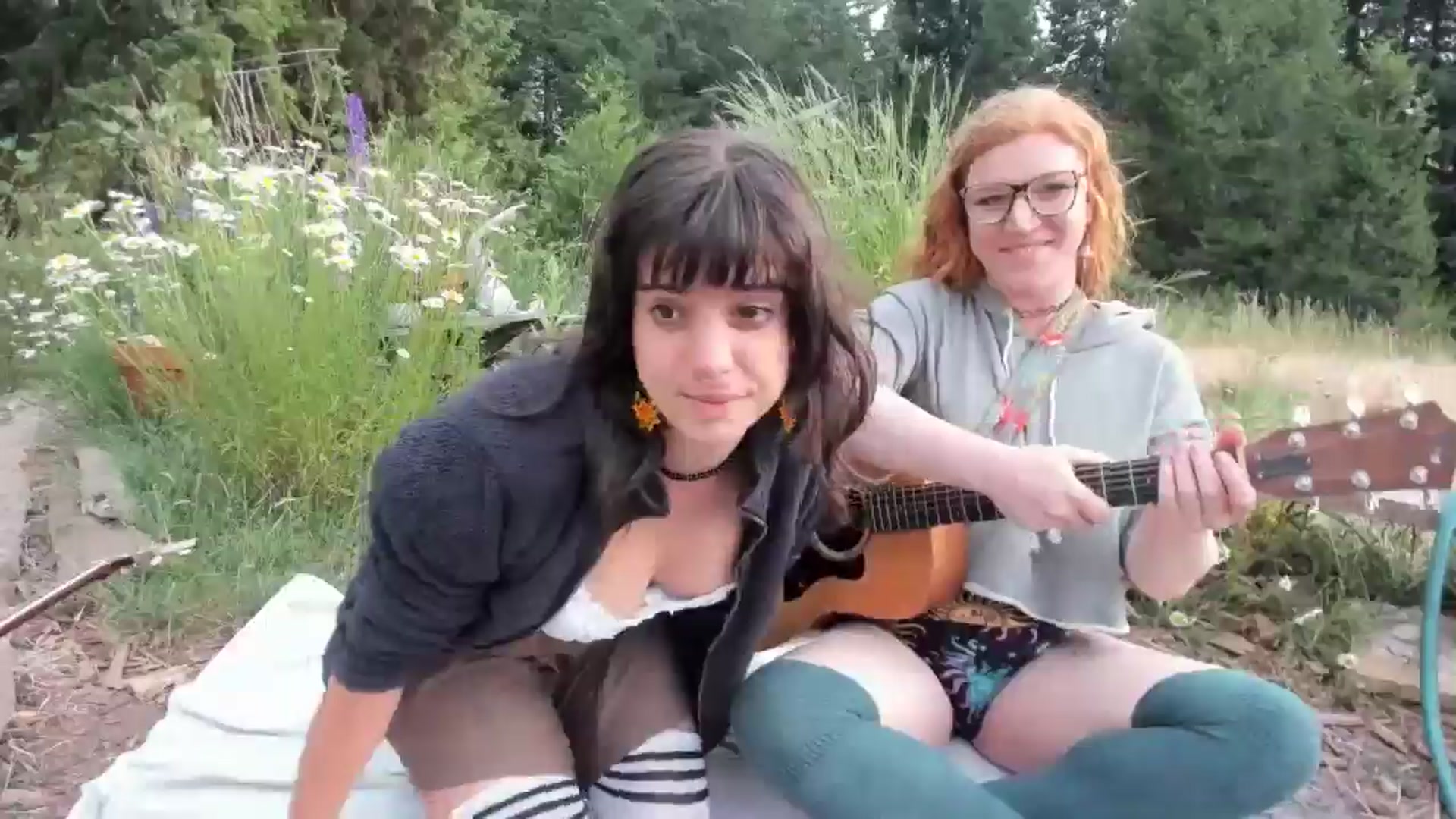 Gallery image thumbnail from IvyandCharlie's myfreecams stream on, 06/20/2025, 03:13 image 14 of 20