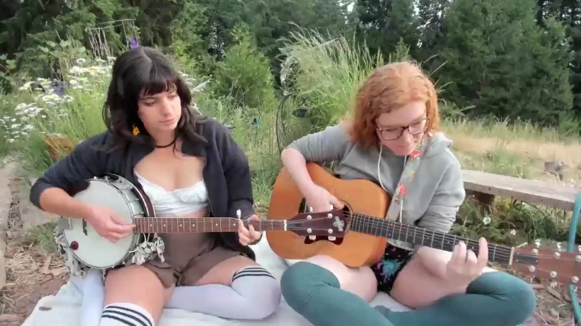 Gallery image thumbnail from IvyandCharlie's myfreecams stream on, 06/20/2025, 03:13 image 20 of 20