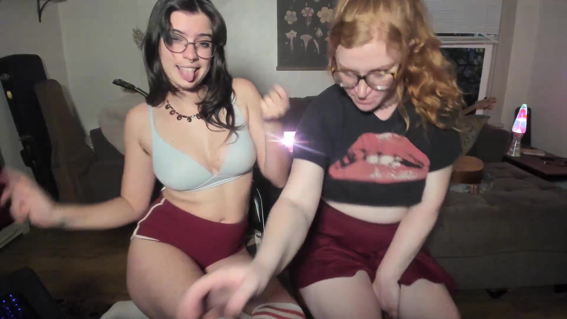 Gallery image thumbnail from IvyandCharlie's myfreecams stream on, 02/19/2026, 09:40 image 11 of 20