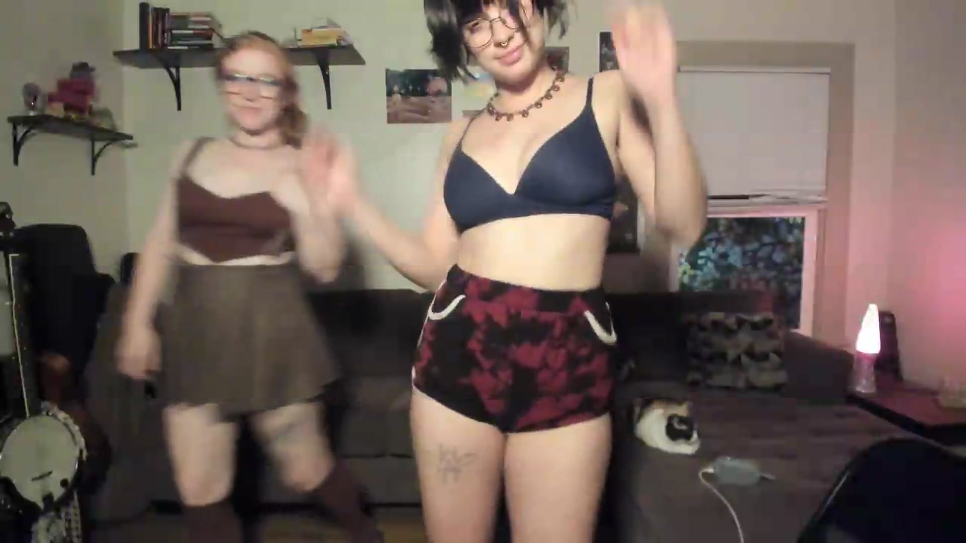 Gallery image thumbnail from IvyandCharlie's myfreecams stream on, 04/08/2026, 08:11 image 4 of 20