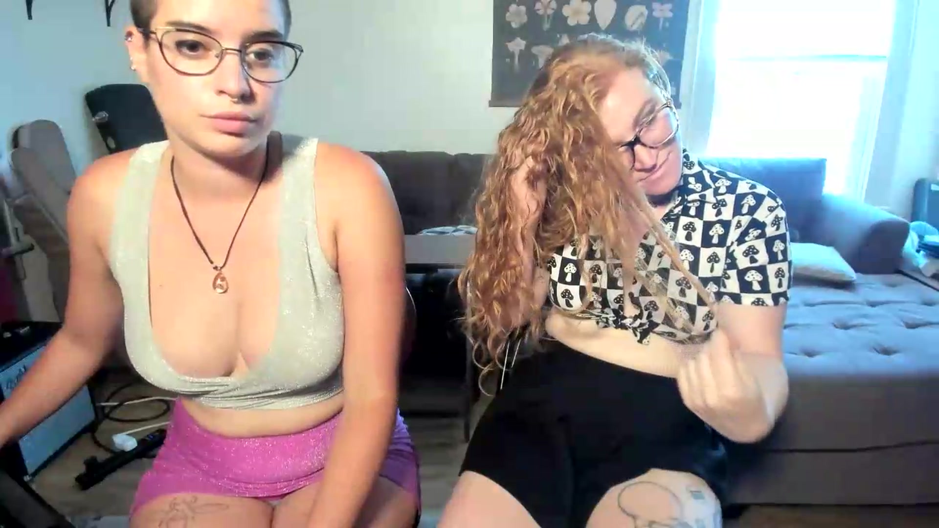 Gallery image thumbnail from IvyandCharlie's myfreecams stream on, 08/13/2026, 24:15 image 14 of 20