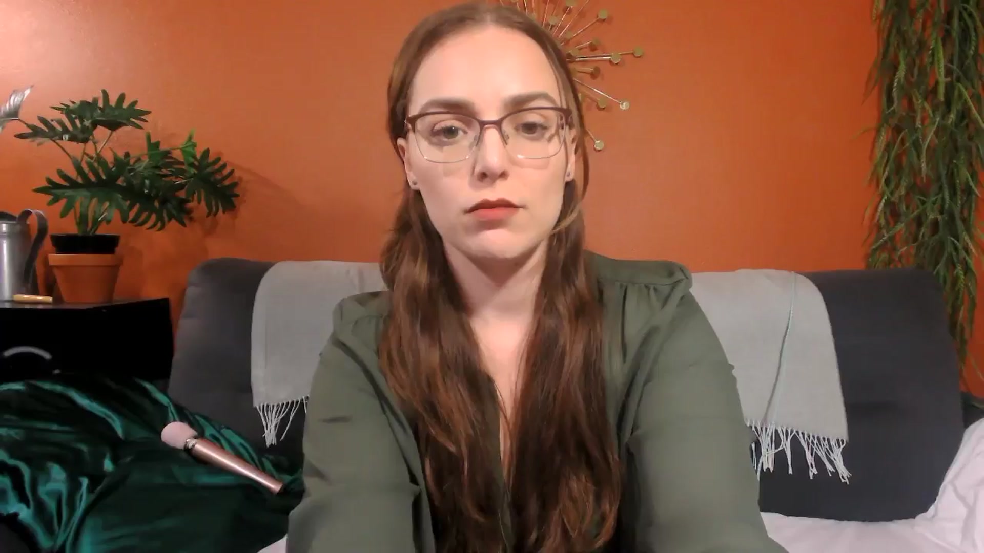 Gallery image thumbnail from Ivylefaye's myfreecams stream on, 06/19/2024, 09:48 image 1 of 20