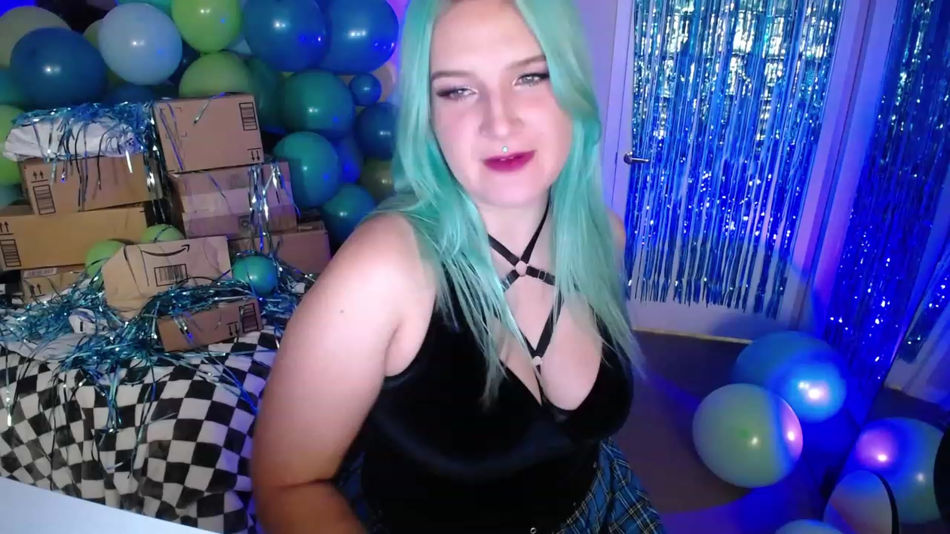 Gallery image thumbnail from IvysRevenge's myfreecams stream on, 12/10/2022, 02:59 image 4 of 20