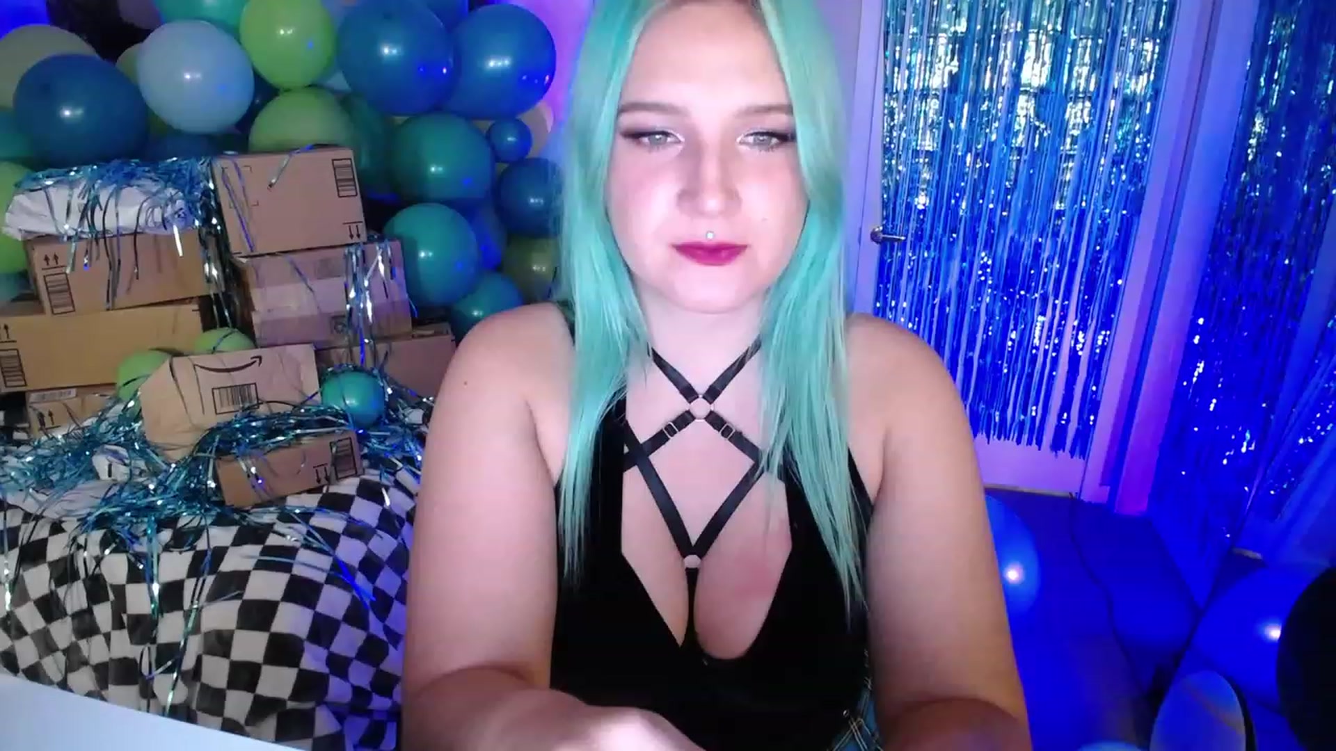 Gallery image thumbnail from IvysRevenge's myfreecams stream on, 12/10/2022, 02:59 image 17 of 20