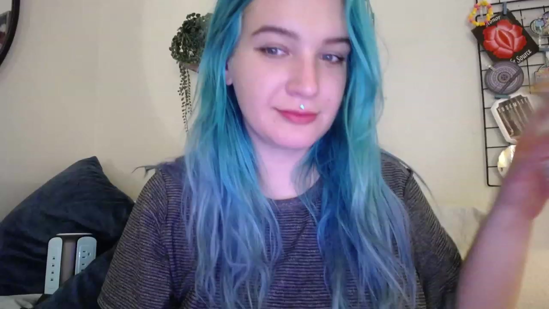 Gallery image thumbnail from IvysRevenge's myfreecams stream on, 02/03/2023, 04:59 image 19 of 20