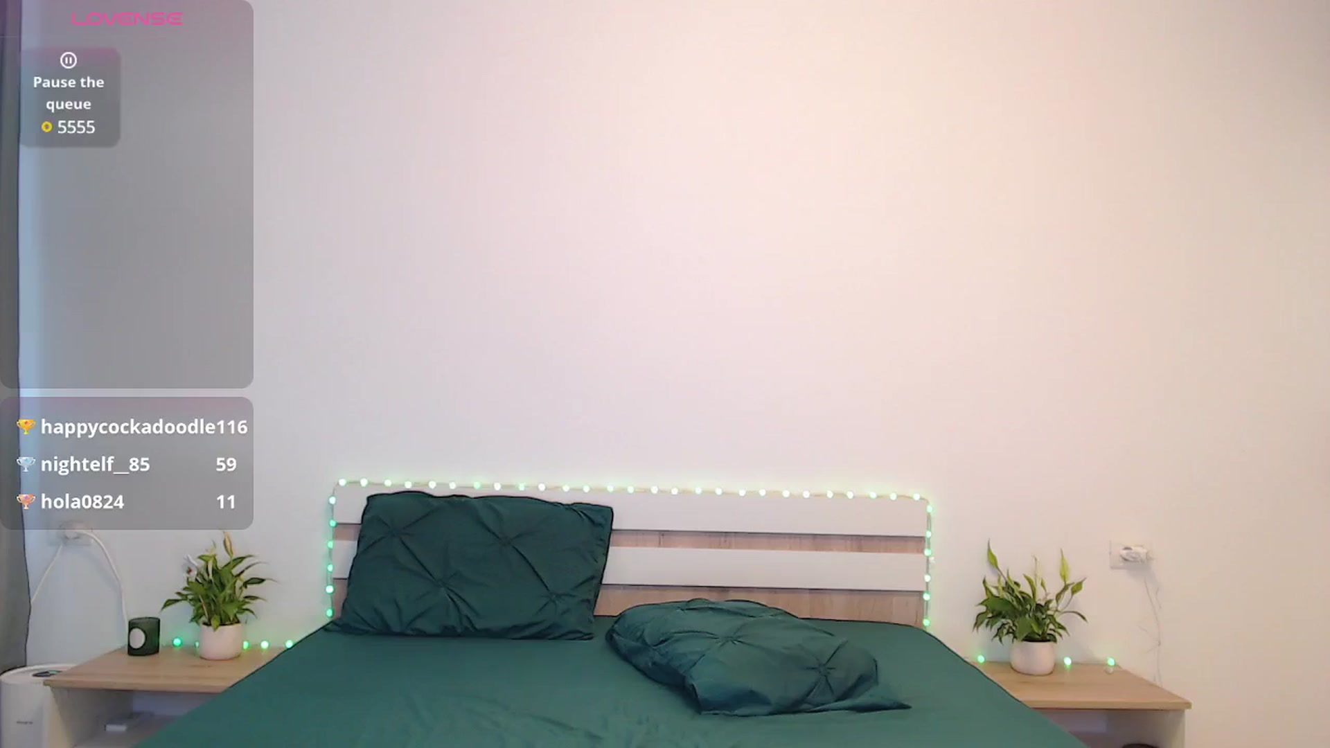 Gallery image thumbnail from Izy_belle's myfreecams stream on, 10/21/2024, 14:16 image 10 of 20