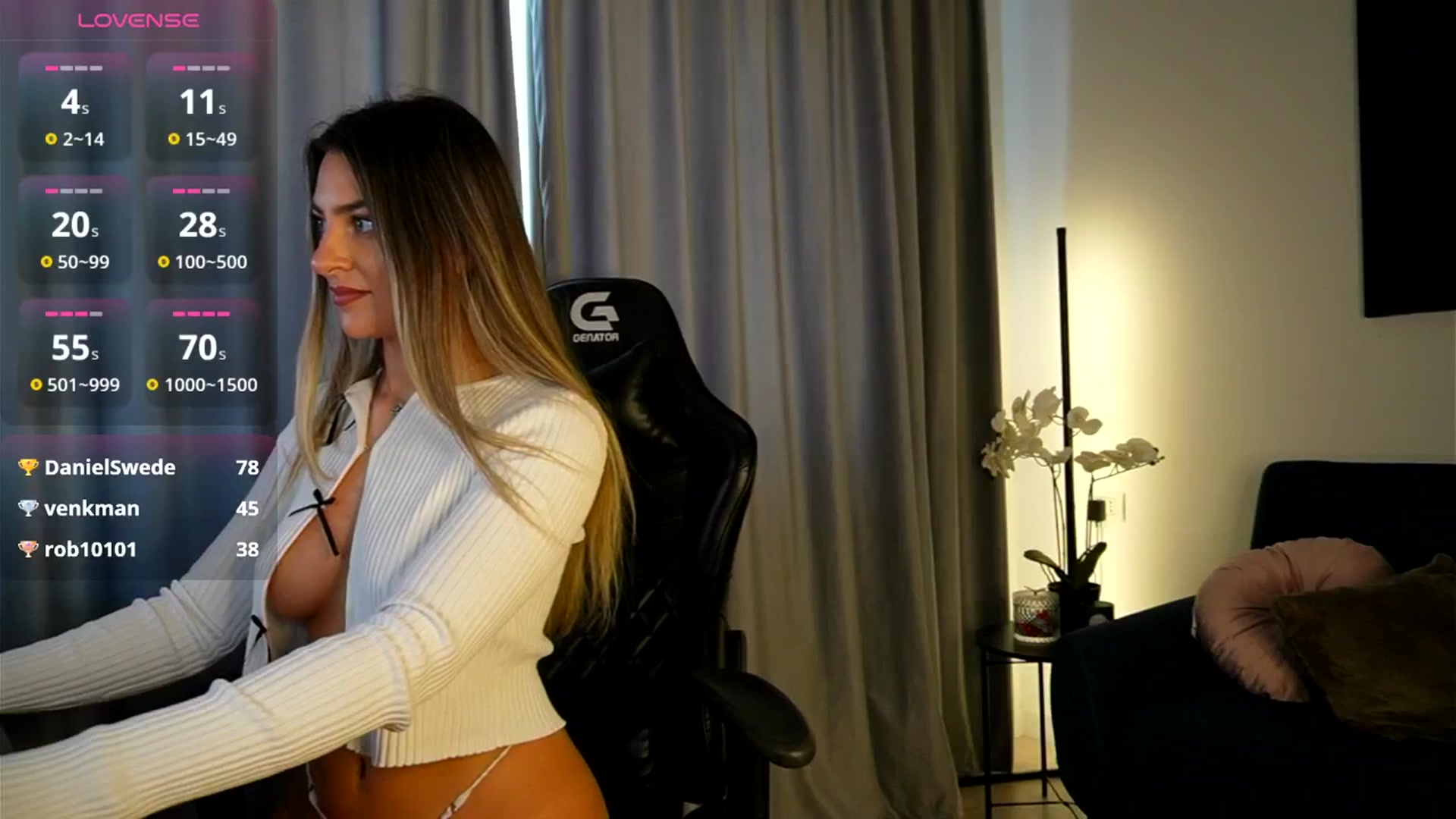 Gallery image thumbnail from Izy_belle's myfreecams stream on, 02/10/2025, 13:18 image 10 of 20