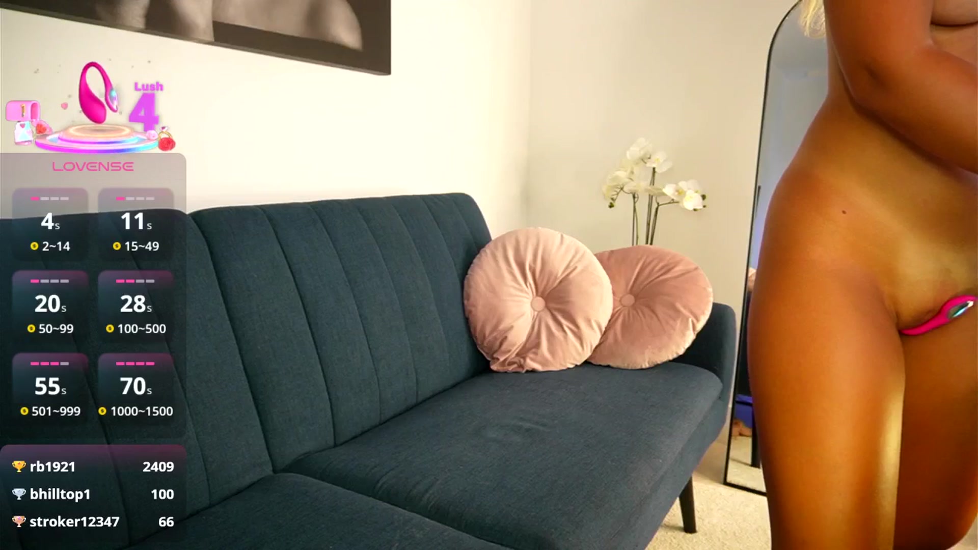 Gallery image thumbnail from Izy_belle's myfreecams stream on, 08/04/2025, 17:46 image 10 of 20