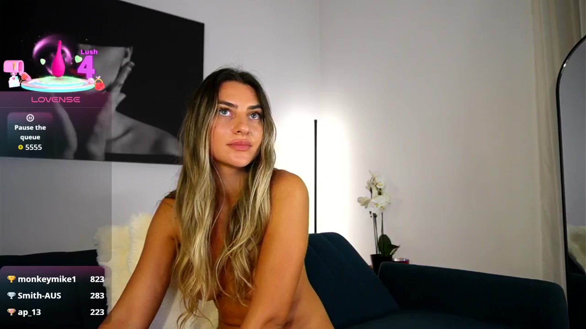 Gallery image thumbnail from Izy_belle's myfreecams stream on, 12/23/2025, 24:14 image 19 of 20