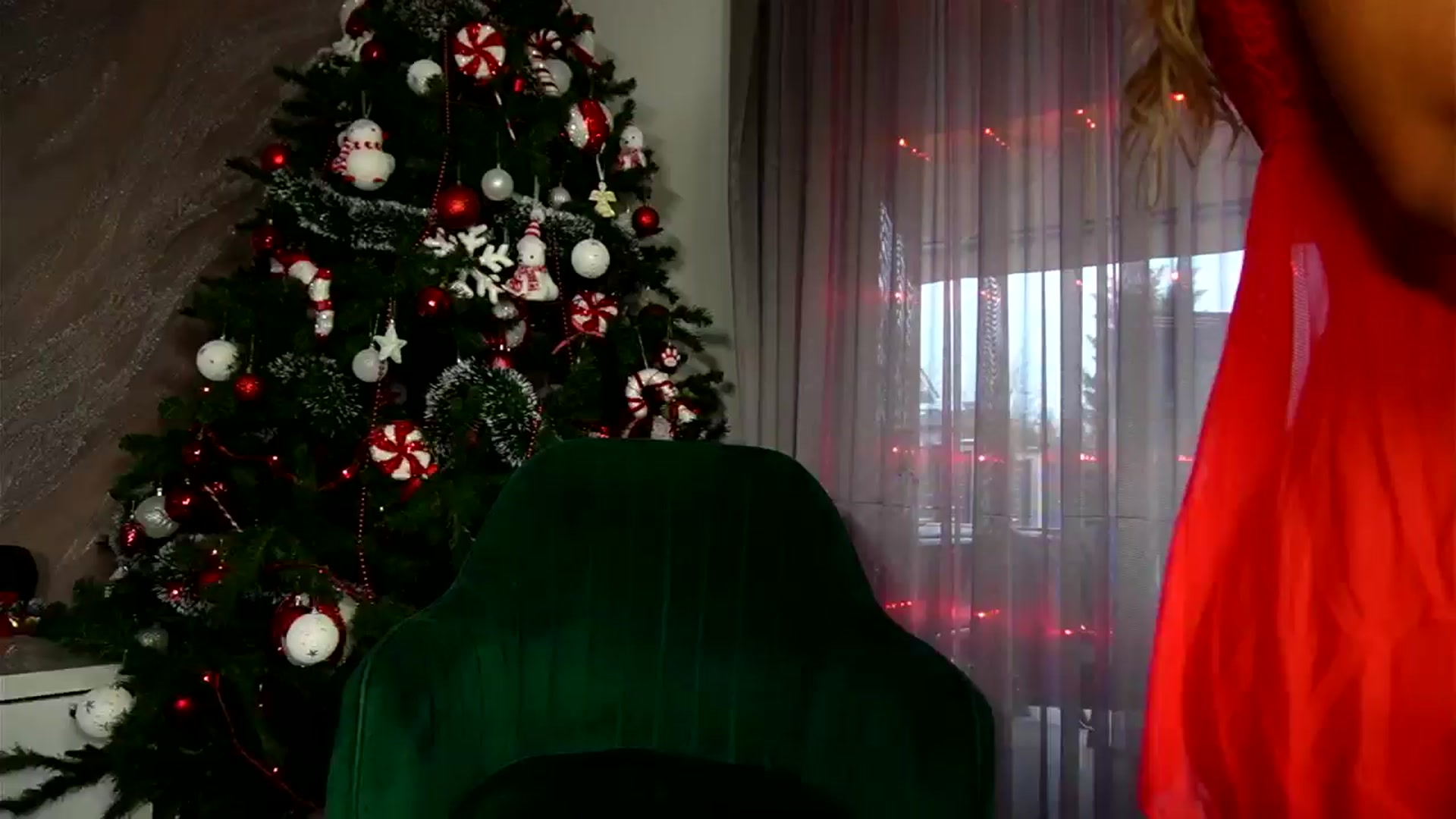 Gallery image thumbnail from Izy_belle's myfreecams stream on, 12/24/2025, 13:04 image 6 of 20